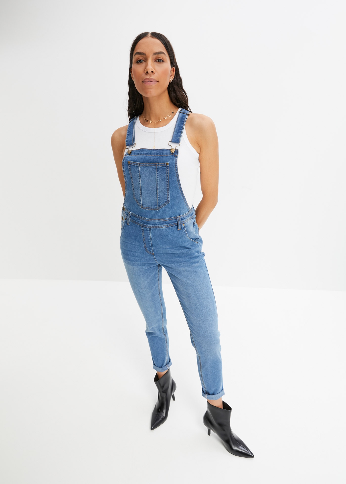 bonprix Jeanslatzhose lockerer loose fit, mit Elasthananteil