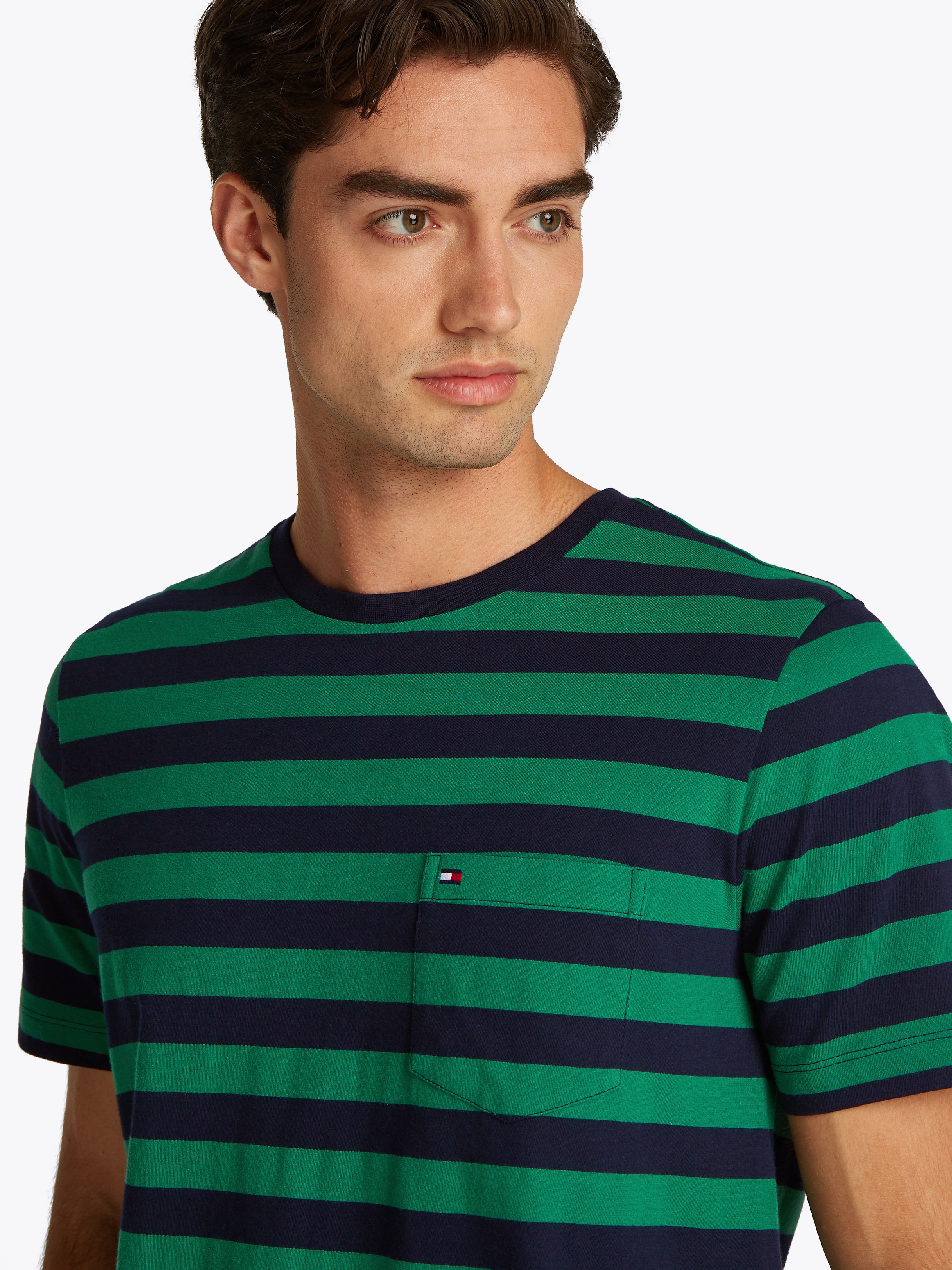 Tommy Hilfiger T-Shirt »ESSENTIAL SOLID POCKET TEE«