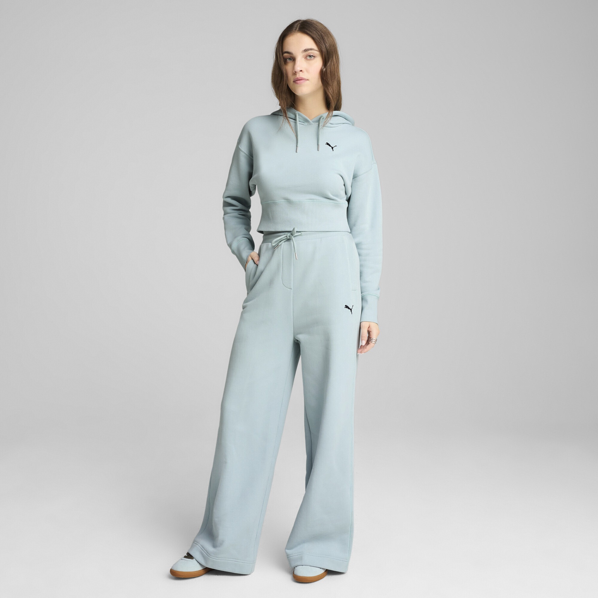 PUMA Sporthose »CLASSICS Relaxed Fit Jogginghose Damen«