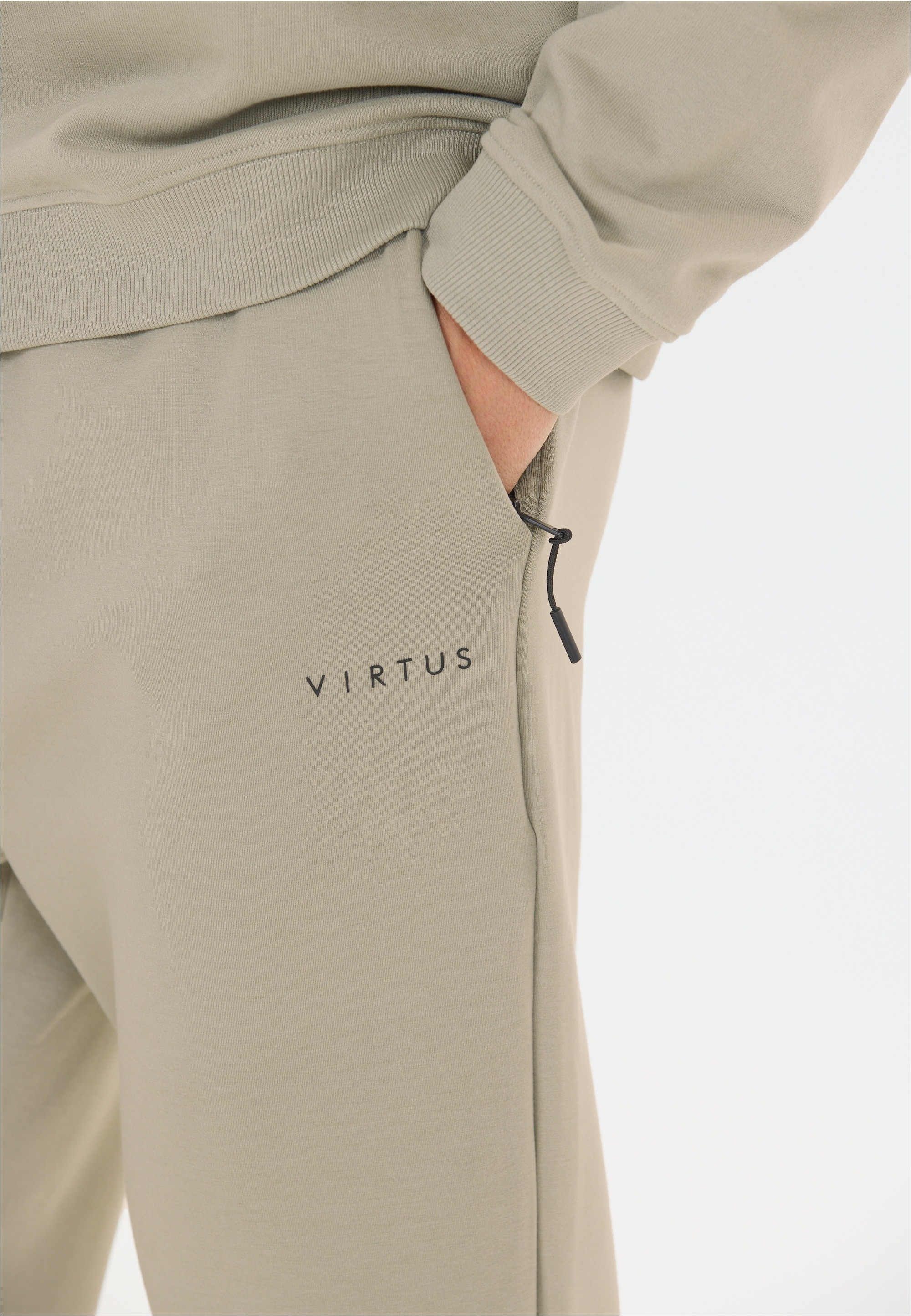 Virtus Sweathose »Taro V2«  mit praktischen Seitentaschen