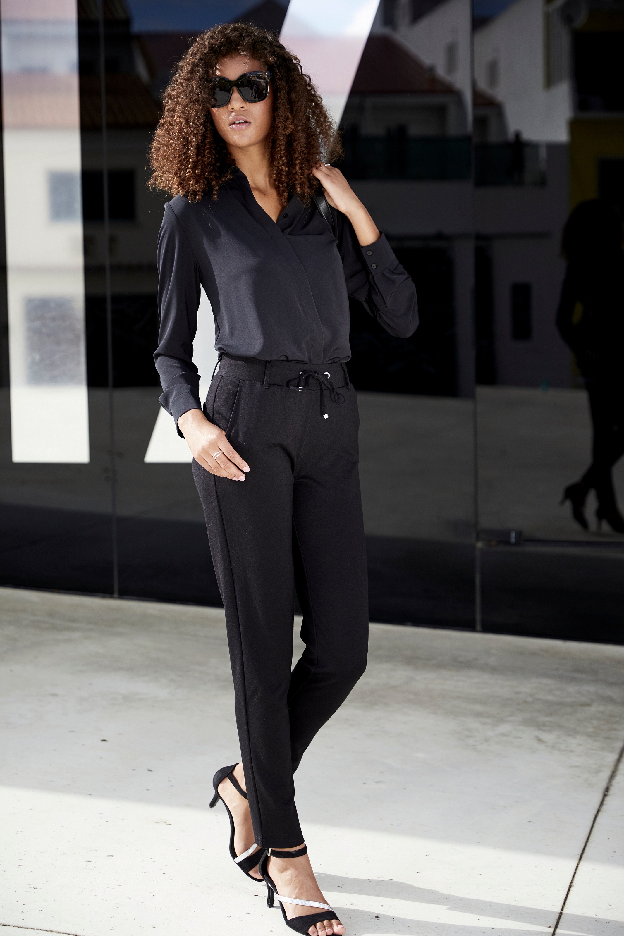 Thumbnail - LASCANA Jogger Pants mit elastischem Bund und Gürtelschlaufen, Loungewear