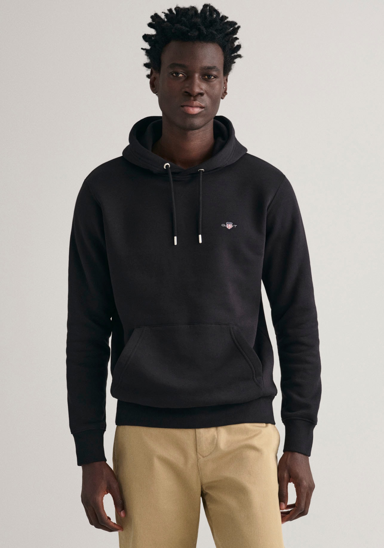 Gant Hoodie "REG SHIELD HOODIE", mit Logostickerei auf der Brust