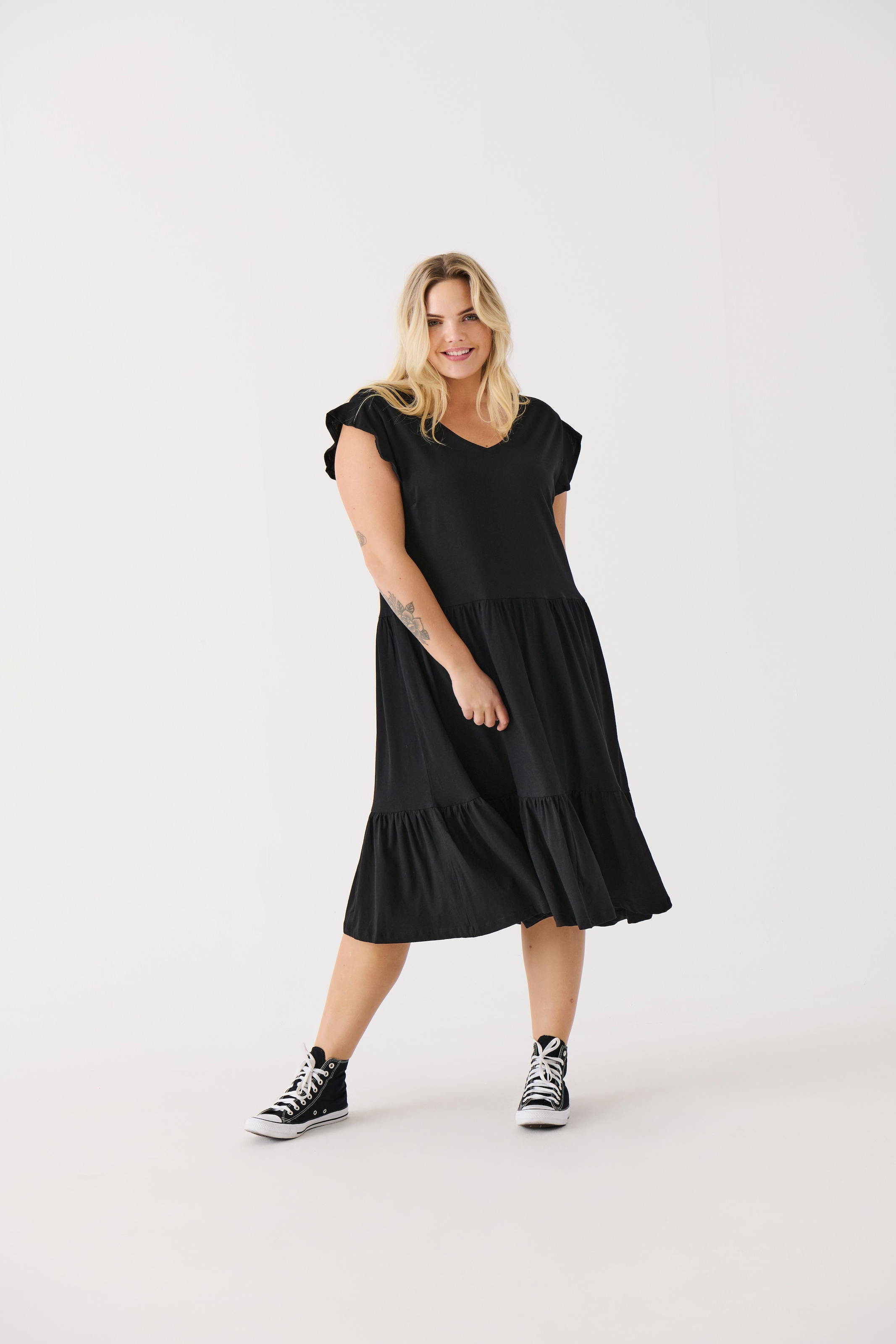 ONLY CARMAKOMA Jerseykleid "CARMAY LIFE CAP SL FRILL DRESS JRS NOOS", Somme günstig online kaufen