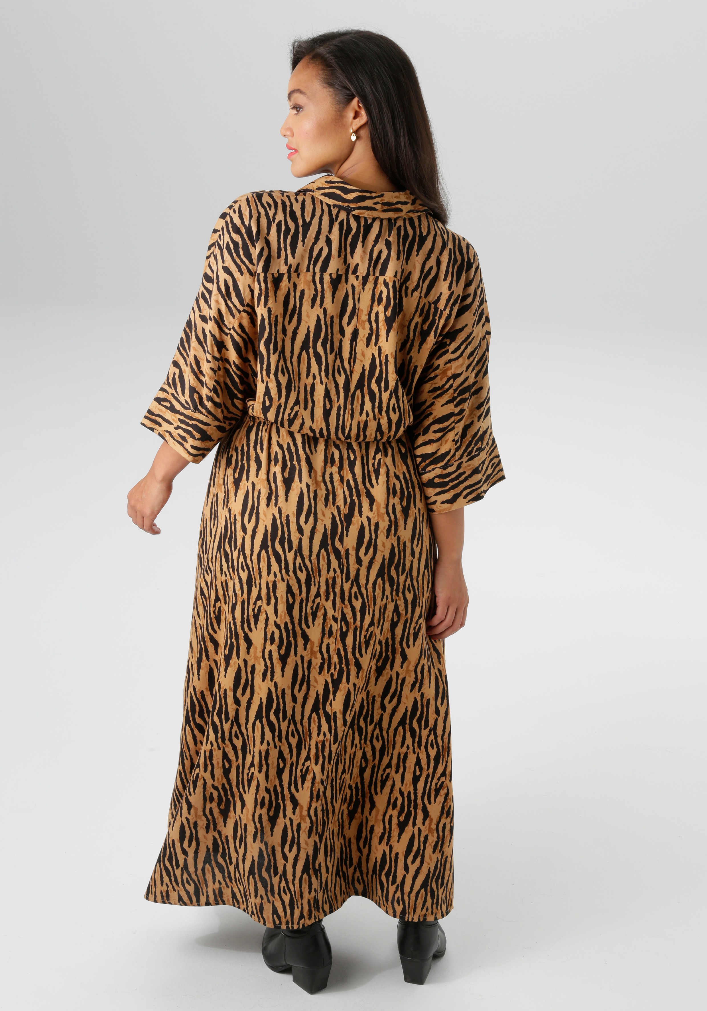 Thumbnail - Aniston PLUS Blusenkleid in Tigermuster - NEUE KOLLEKTION
