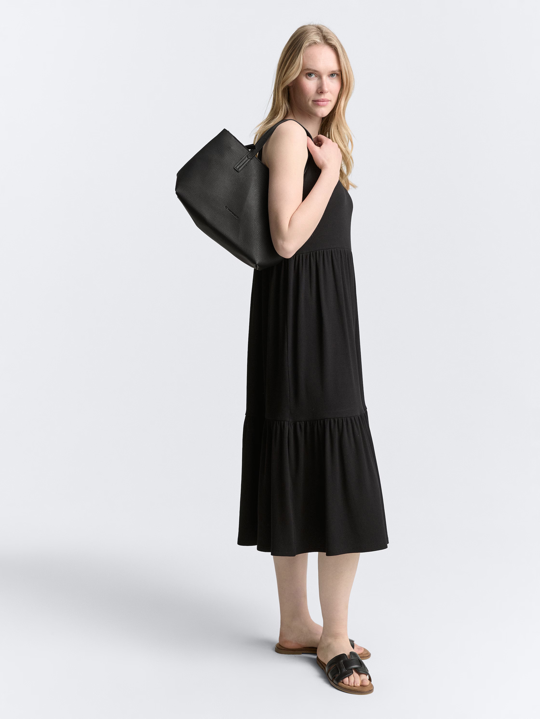 TOM TAILOR Shopper »Marla«, aus fein genarbtem Lederimitat außen und weichem Suede-Imitat innen