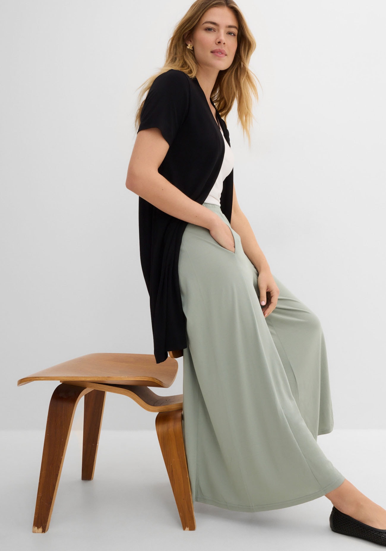 bonprix Culotte »Jersey-Culotte mit weitem Bein«  aus Modal und Polyester, Loose fit Passform, weites Bein