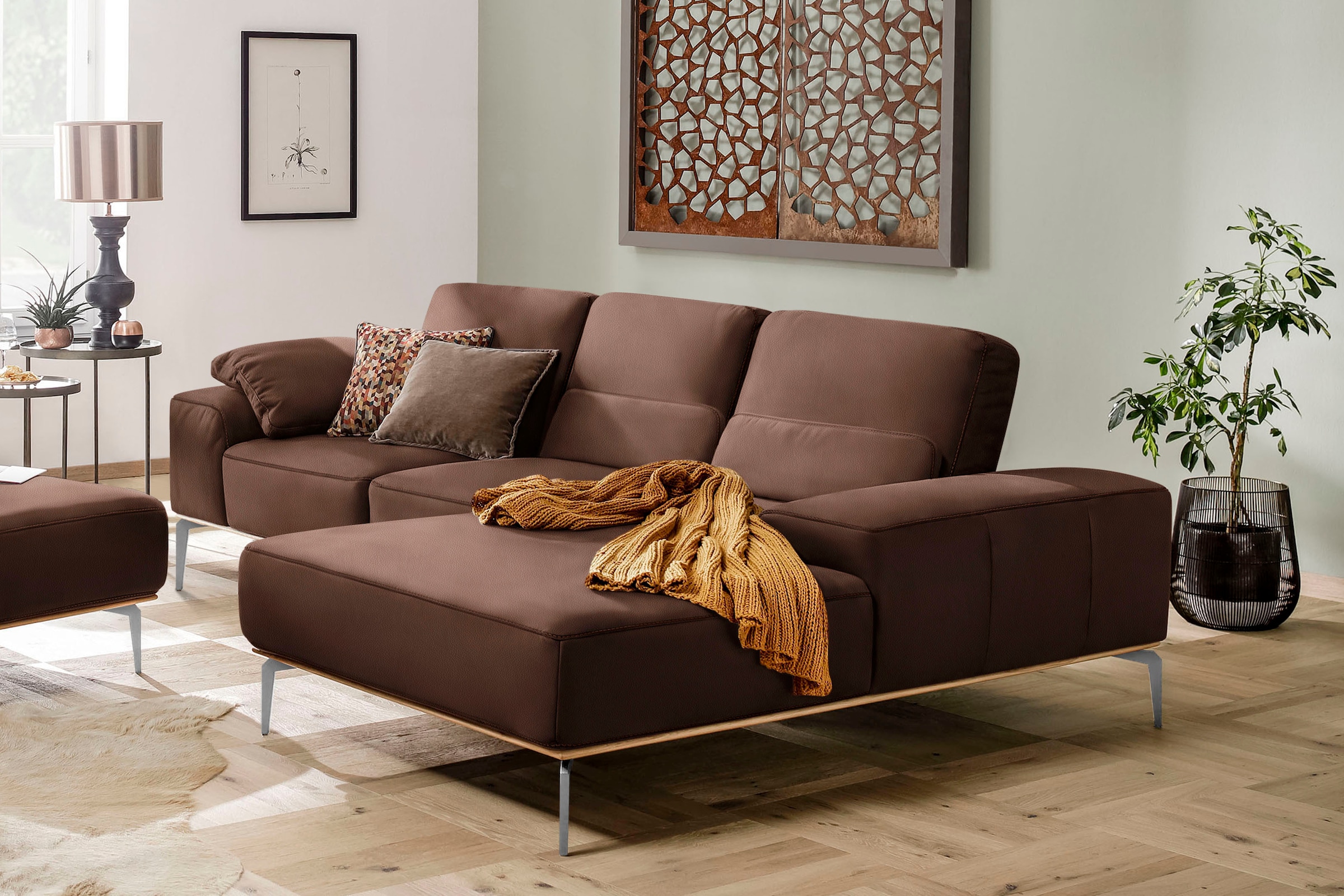 W.SCHILLIG Ecksofa "run, Designsofa mit tollem Sitzkomfort, L-Form" mit elegantem Holzsockel, Füße in Chrom glänzend, Breite 279 cm