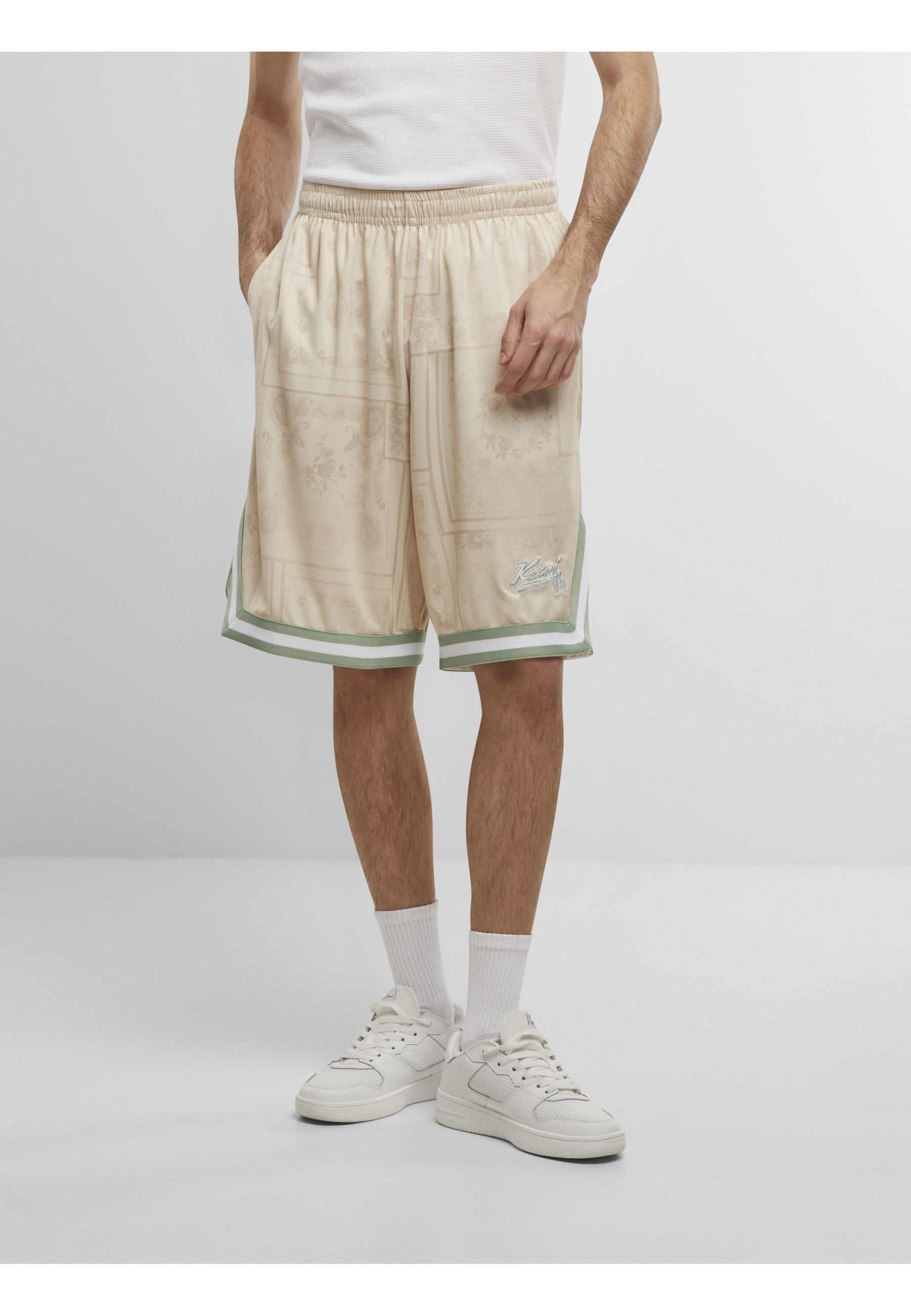 Thumbnail - Karl Kani Shorts "Karl Kani Varsity Paisley Mesh Shorts"