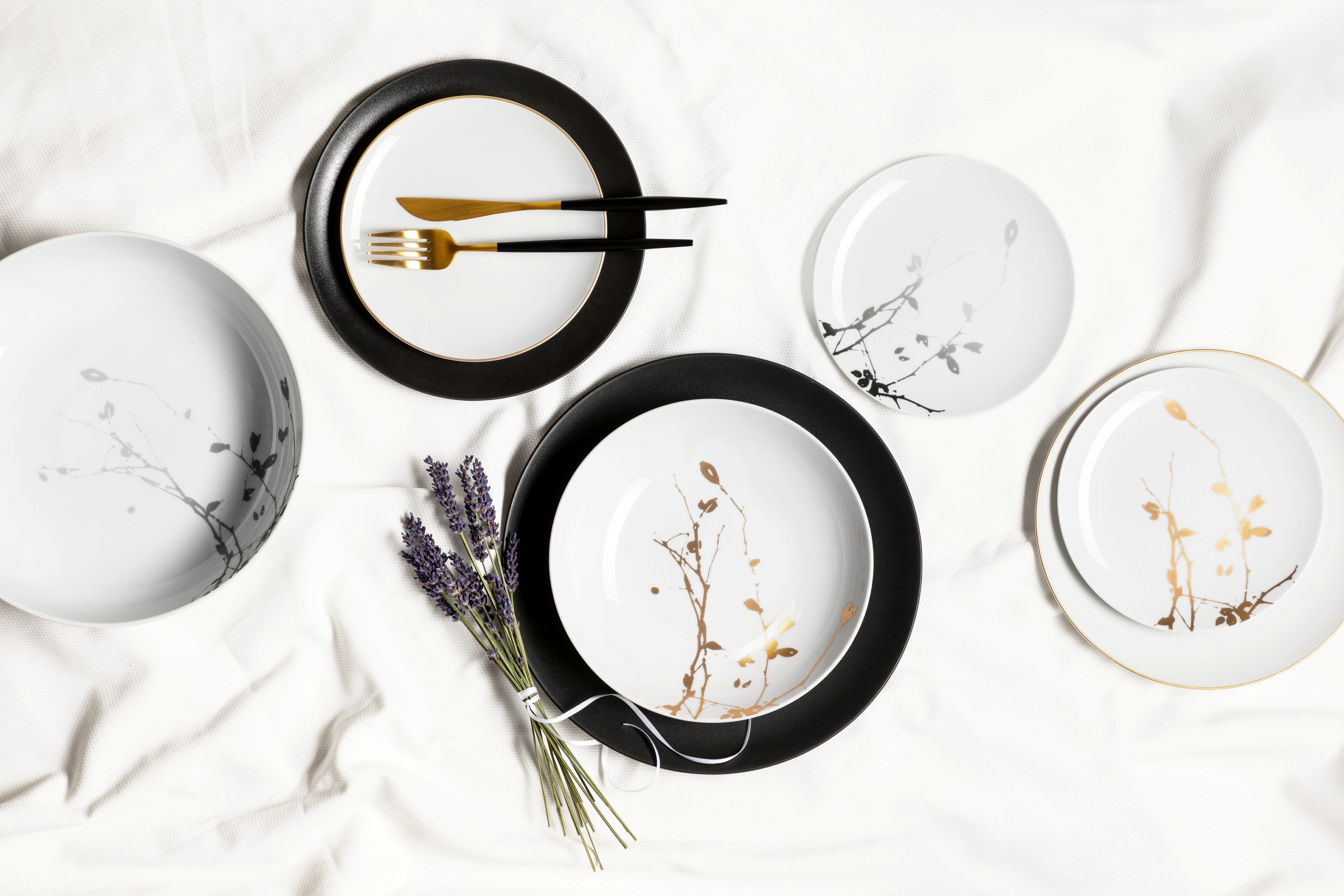 Seltmann Weiden Tafelservice »Geschirr-Set, 12 Teile, Liberty Golden Rose Hip«, (Set, 12 tlg., 6x Speiseteller, 6x Suppenteller rund 21 cm), Geschirr, Teller Set, gold, Made in Germany, 12 Teile, für 6 Personen