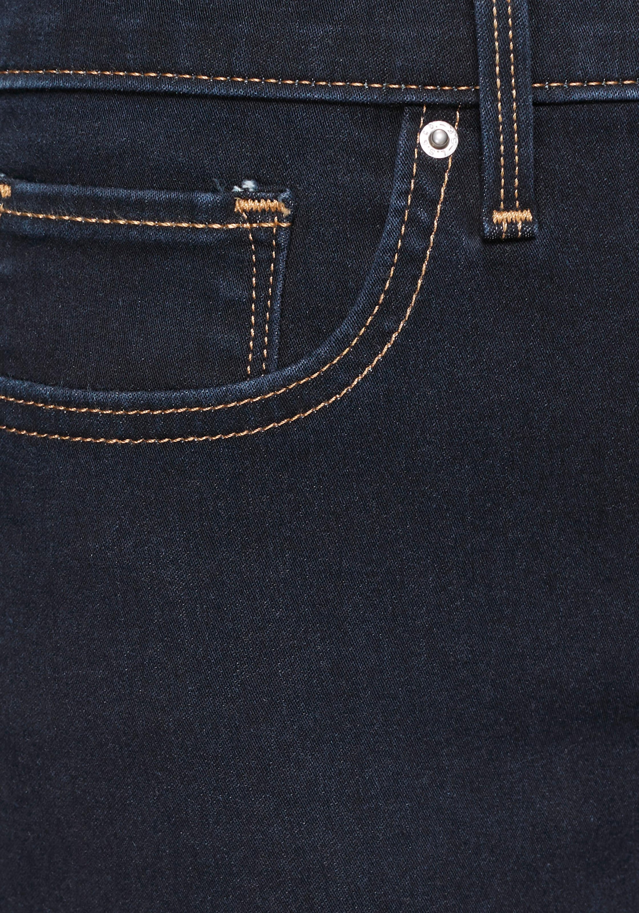 Levi's® Gerade Jeans »314 Shaping Straight«, mit Stretch