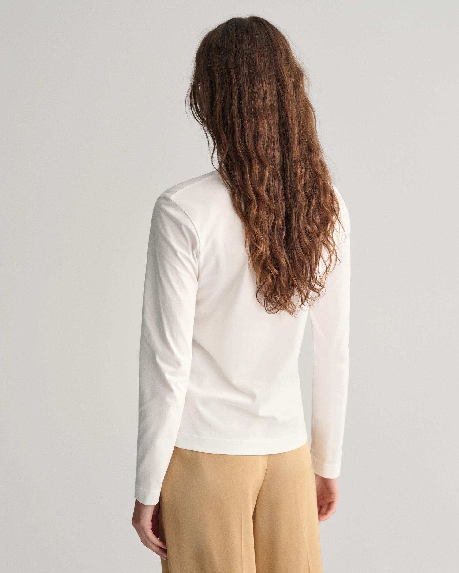 Gant Langarmshirt »REG SHIELD LS T-SHIRT«, kleine Logostickerei auf der Brust