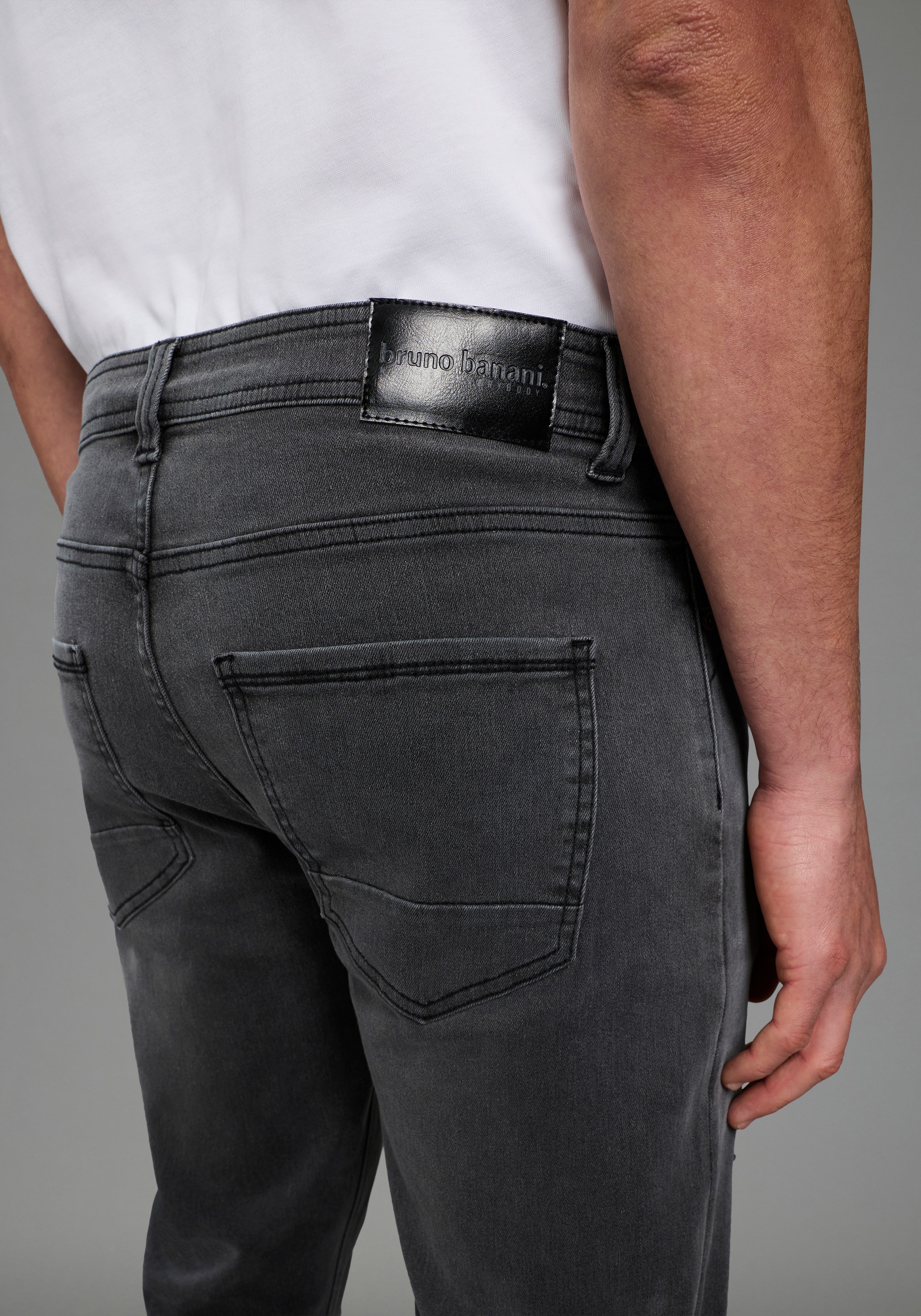 Slim-fit-Jeans BRUNO BANANI "Grady", Herren, Gr. 40, Länge 34, dunkelgrau damaged, Obermaterial: 70% Baumwolle, 28% Polyester, 2% Elasthan, Destroyed-Effekte, schmal lang, Jeans Slim-fit-Jeans, schmale Beinweite, niedrige Leibhöhe, figurbetonte Silhouette 2