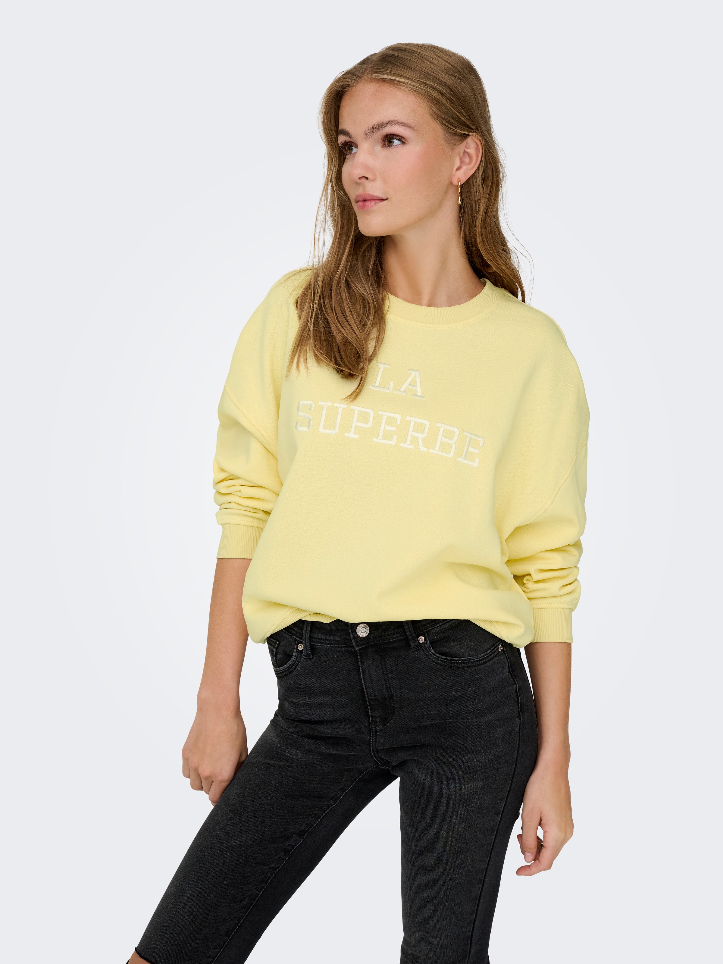 JDY Sweatshirt "JDYMESA L/S O-NECK EMB SWEAT JRS NOOS" günstig online kaufen