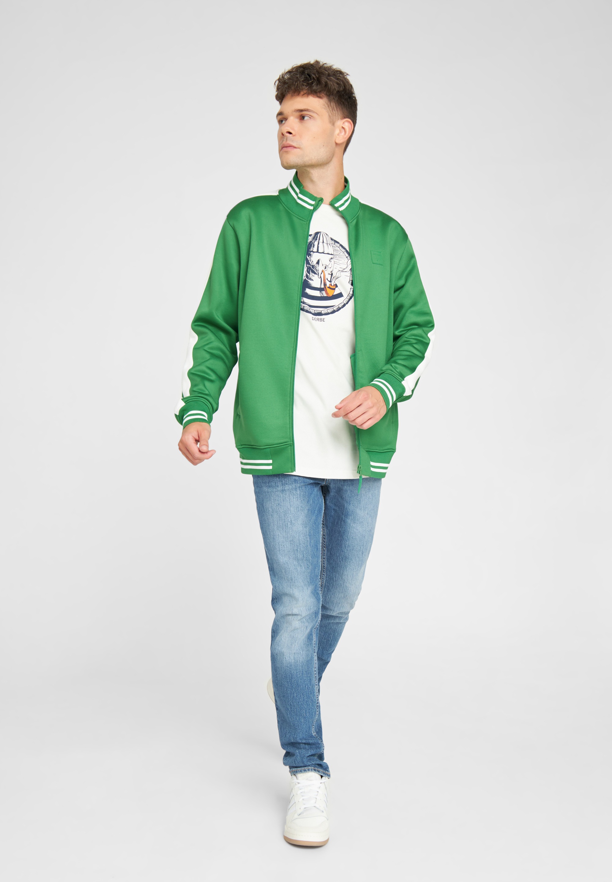 Derbe Sweatjacke »Trainer DRB«, Hochwertige Applikation, Gummi Badge, elastische Bündchen, Zipper