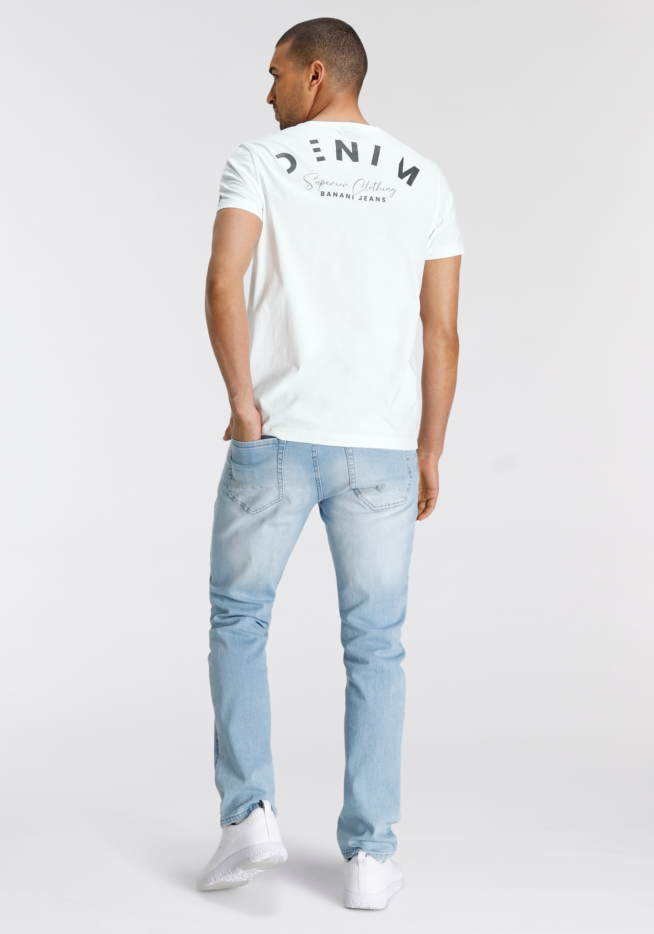 Rückenprint Bruno BAUR ▷ T-Shirt, mit coolem | bestellen Banani