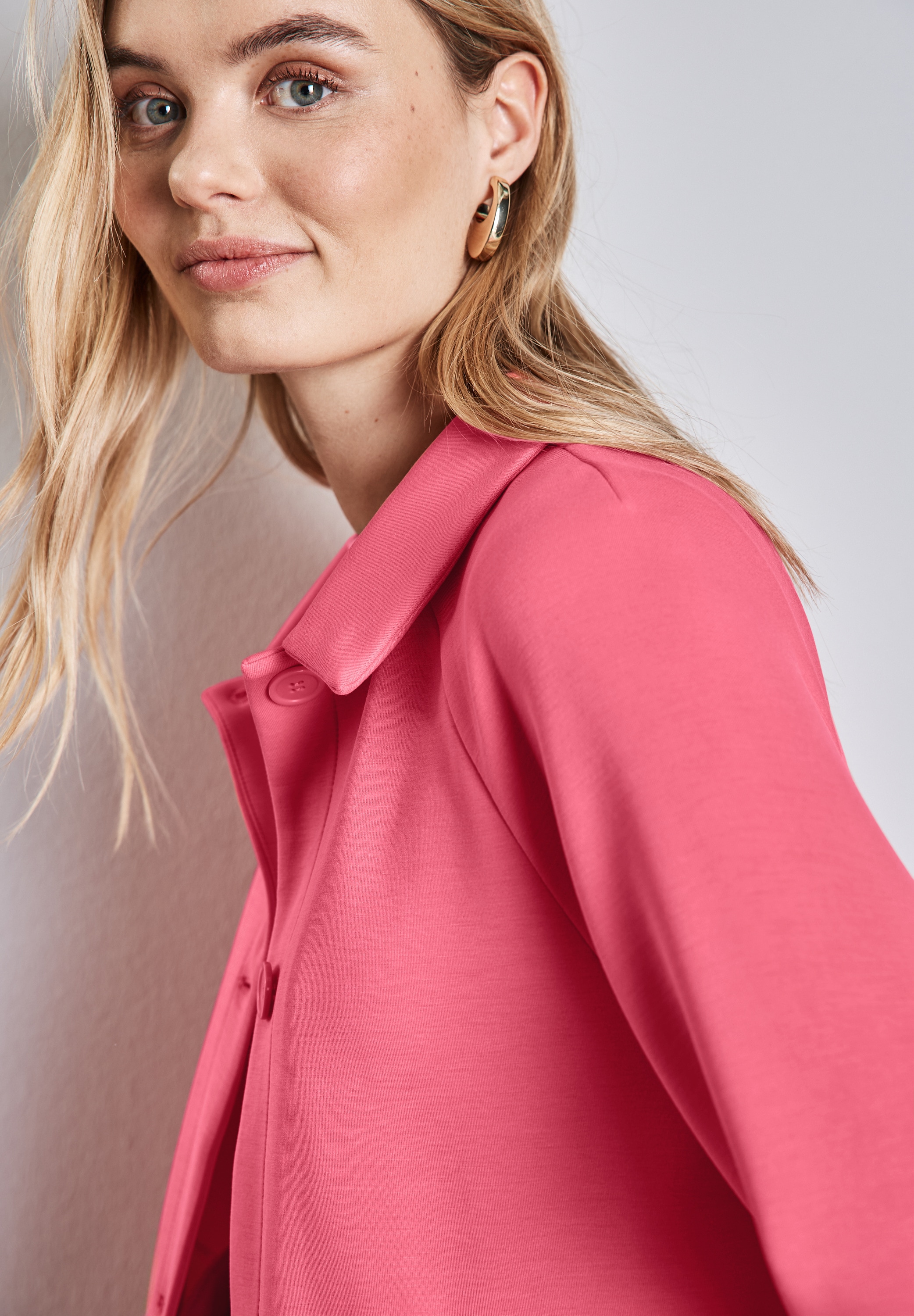 STREET ONE Sweatjacke, im Silk-Look