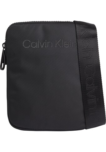 Calvin Klein Umhängetasche »CK CODE FLATPACK S«, im praktischem Format kaufen