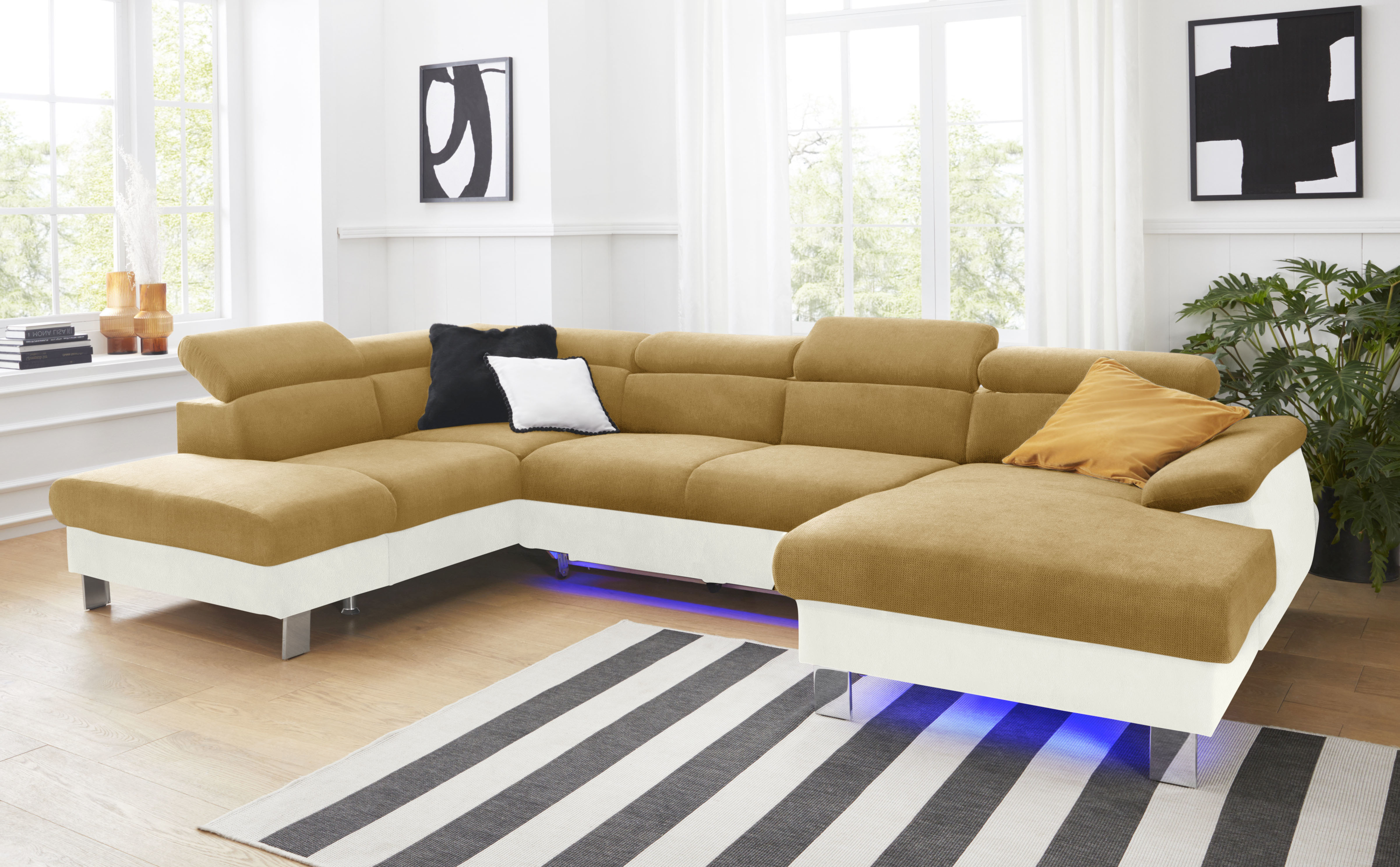 COTTA Wohnlandschaft "Komaris U-Form, B: 320 cm" mit Kopfteilverstellung, optional Schlaffunktion, Bettkasten & Licht