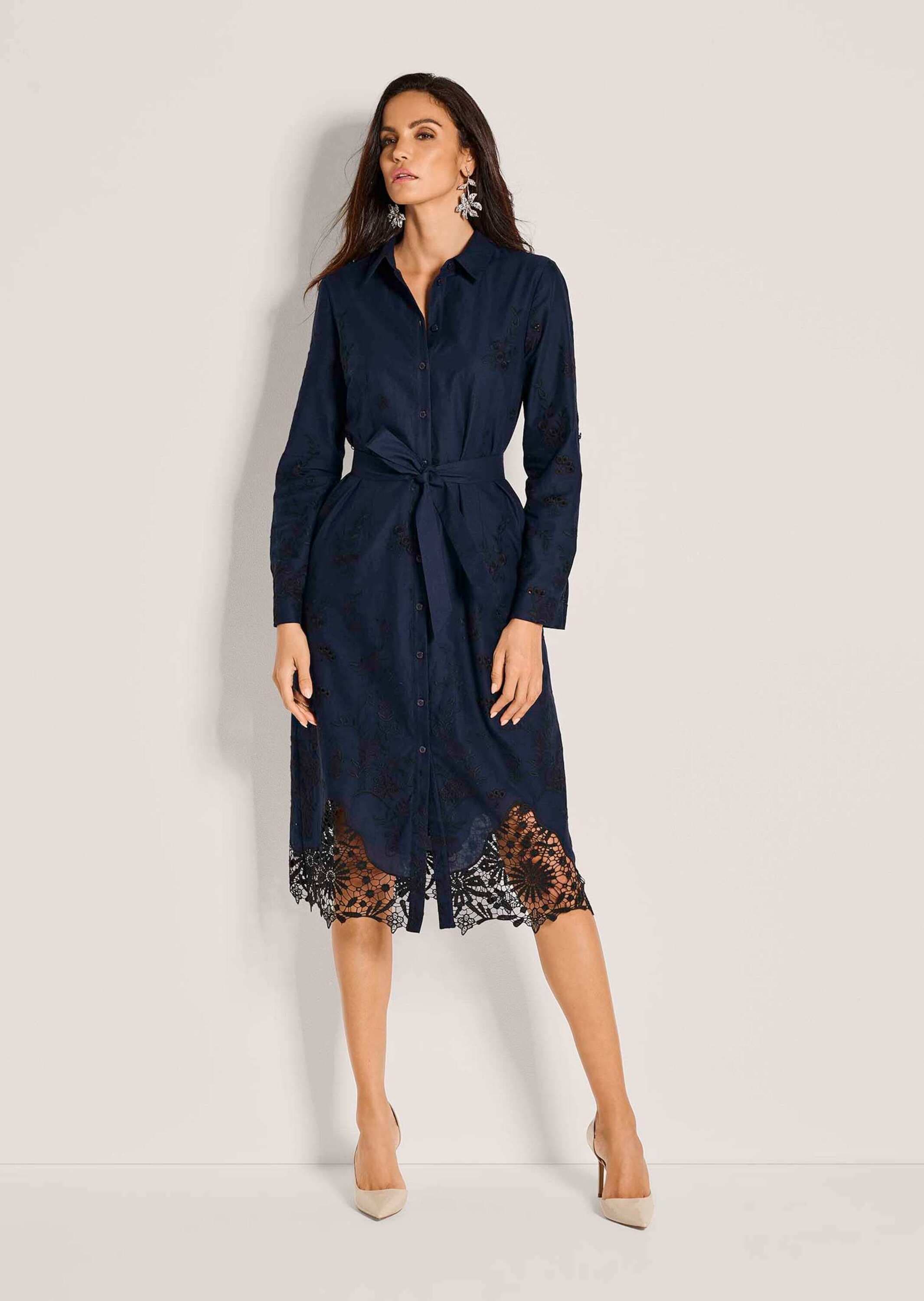 MADELEINE Midikleid »Hemdblusenkleid Baumwollkleid mit Spitze« Nahttasche Saum aus transparenter Spitze