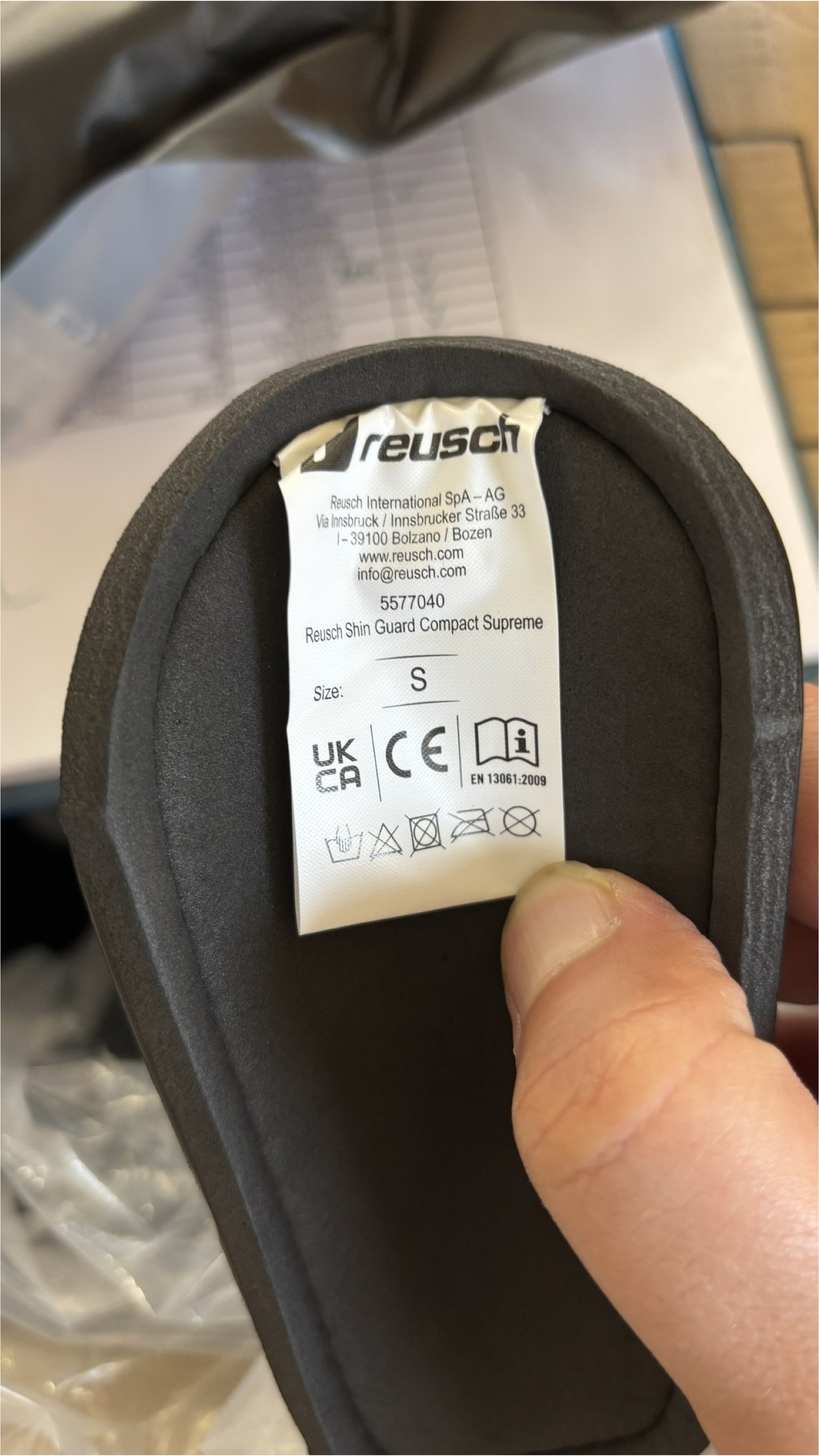 Reusch Fußball Schienbeinschoner »Reusch Shin Guard Compact Supreme« mit optimalem Schutz