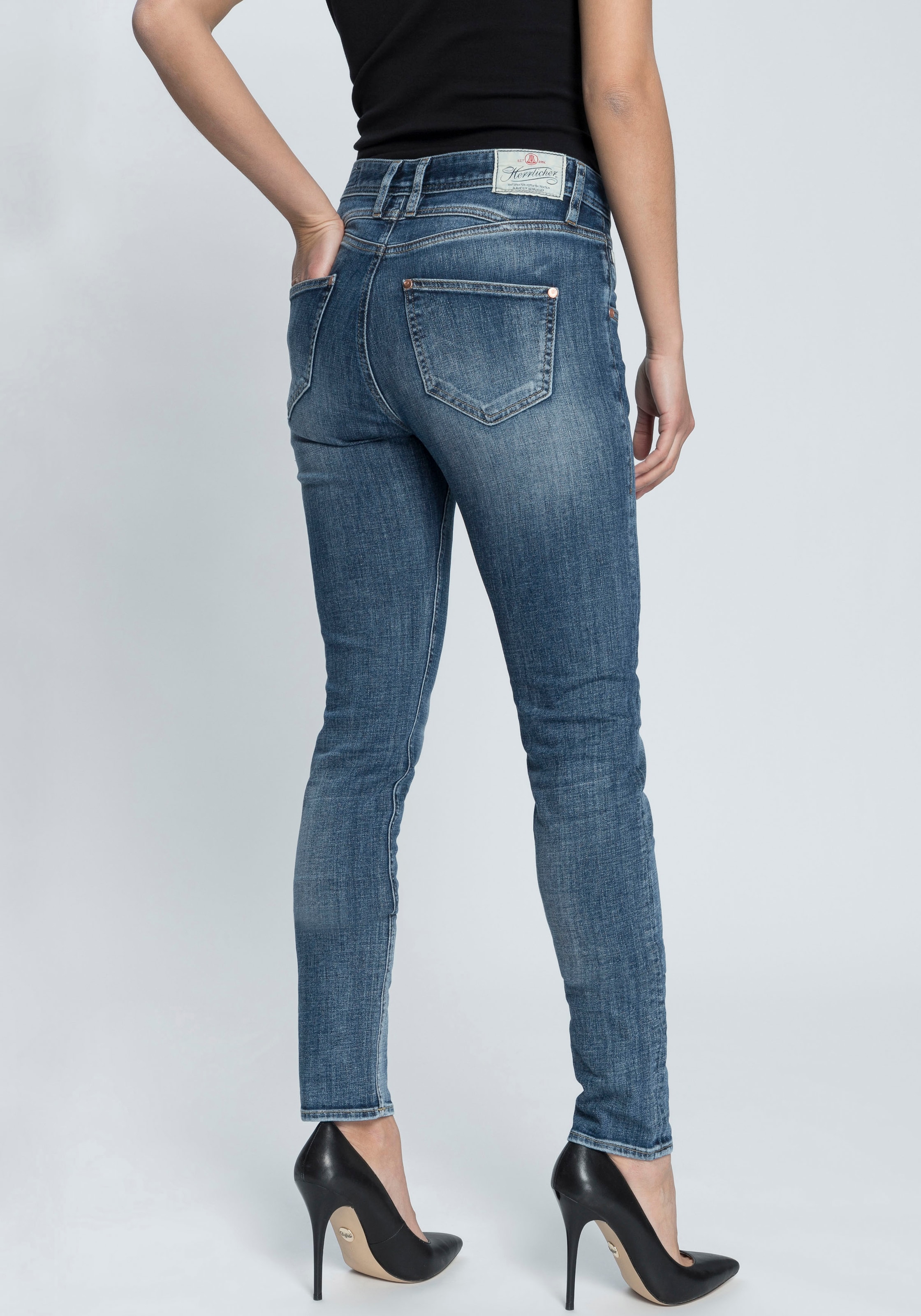 Herrlicher Slim-fit-Jeans PEPPY SLIM RECYCLED DENIM Normal Waist Recycled P günstig online kaufen