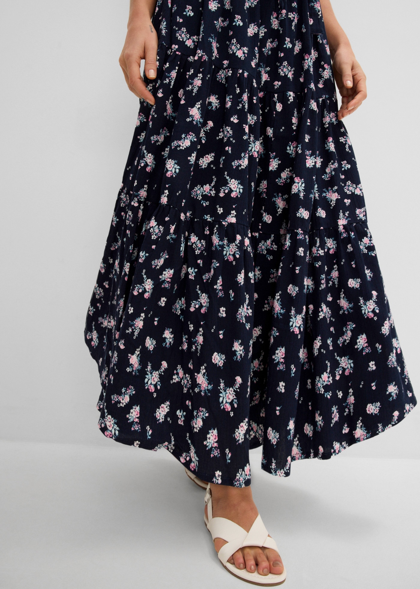 bonprix Maxikleid aus reiner Baumwolle, Loose Fit, Kurzarm-Design, mit Allover-Muster
