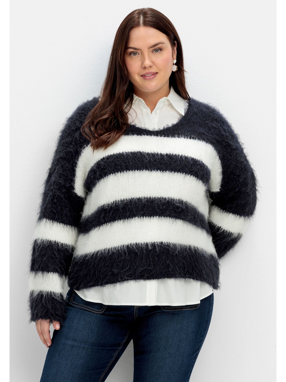 V-Ausschnitt-Pullover »Große Größen«, in flauschiger Qualität