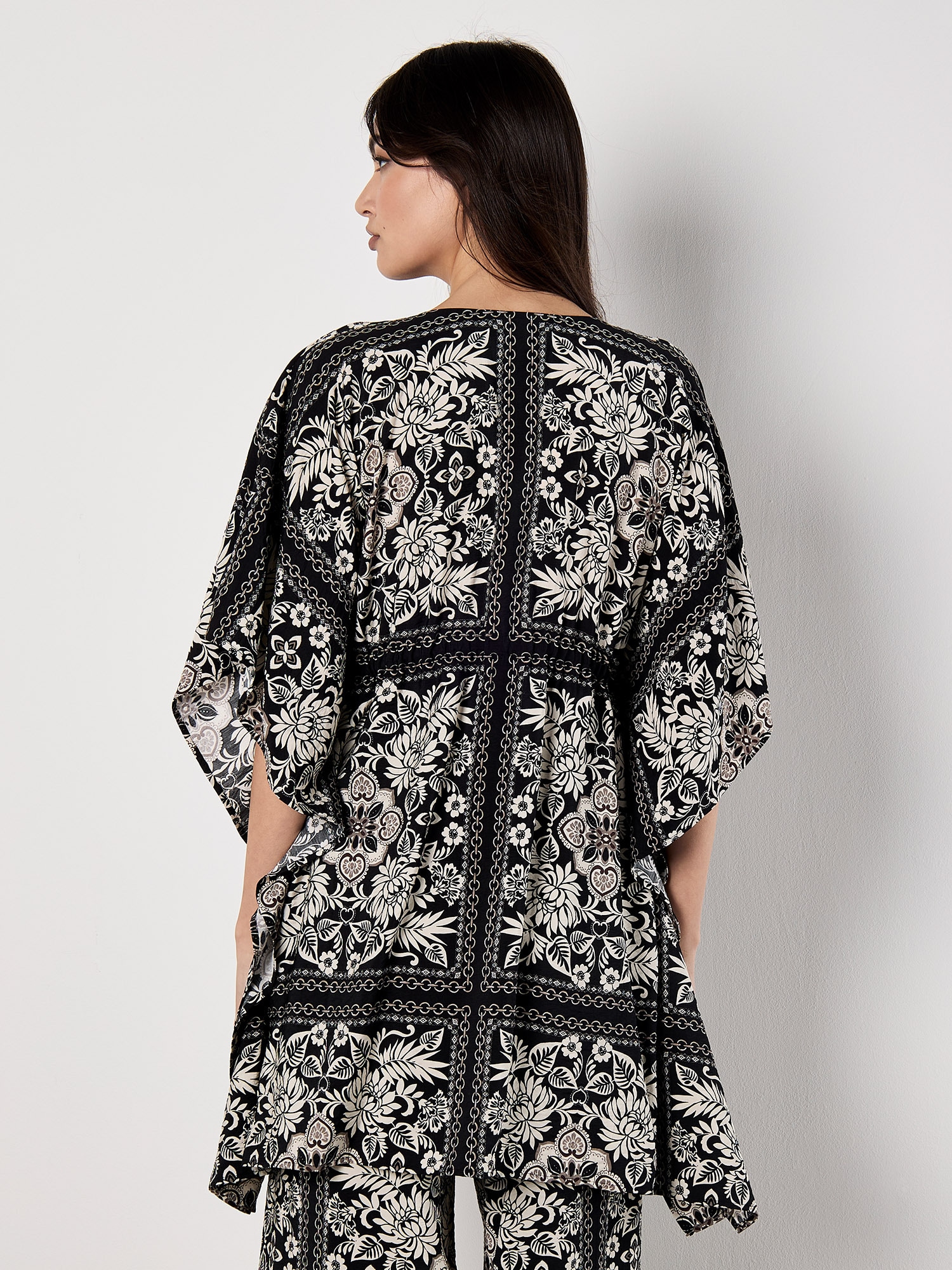 Apricot Tunikakleid »Kimono Scarf Print Dress« mit Bindeband