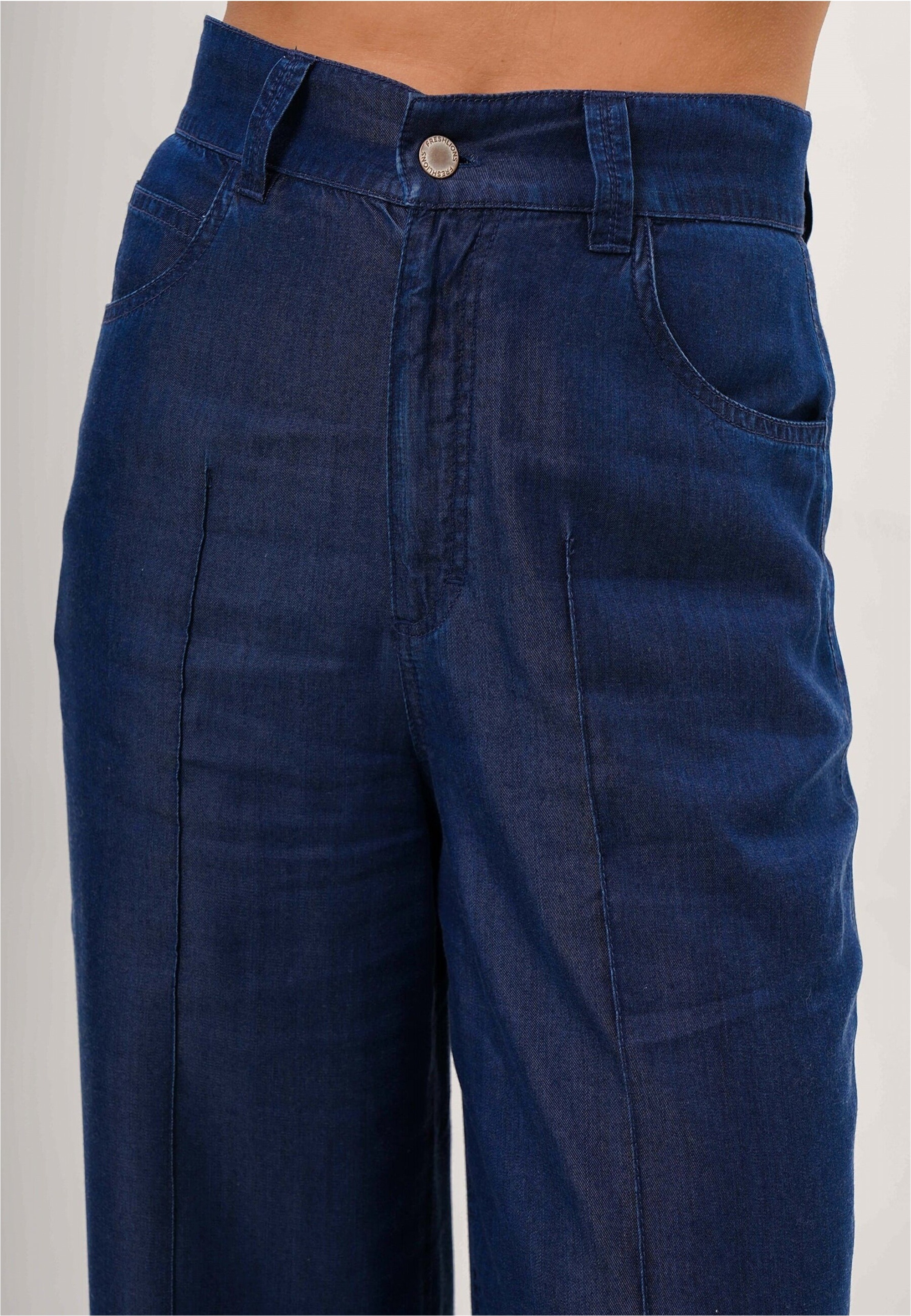 freshlions Stoffhose »Giona«, mit angesagter Jeans-Optik