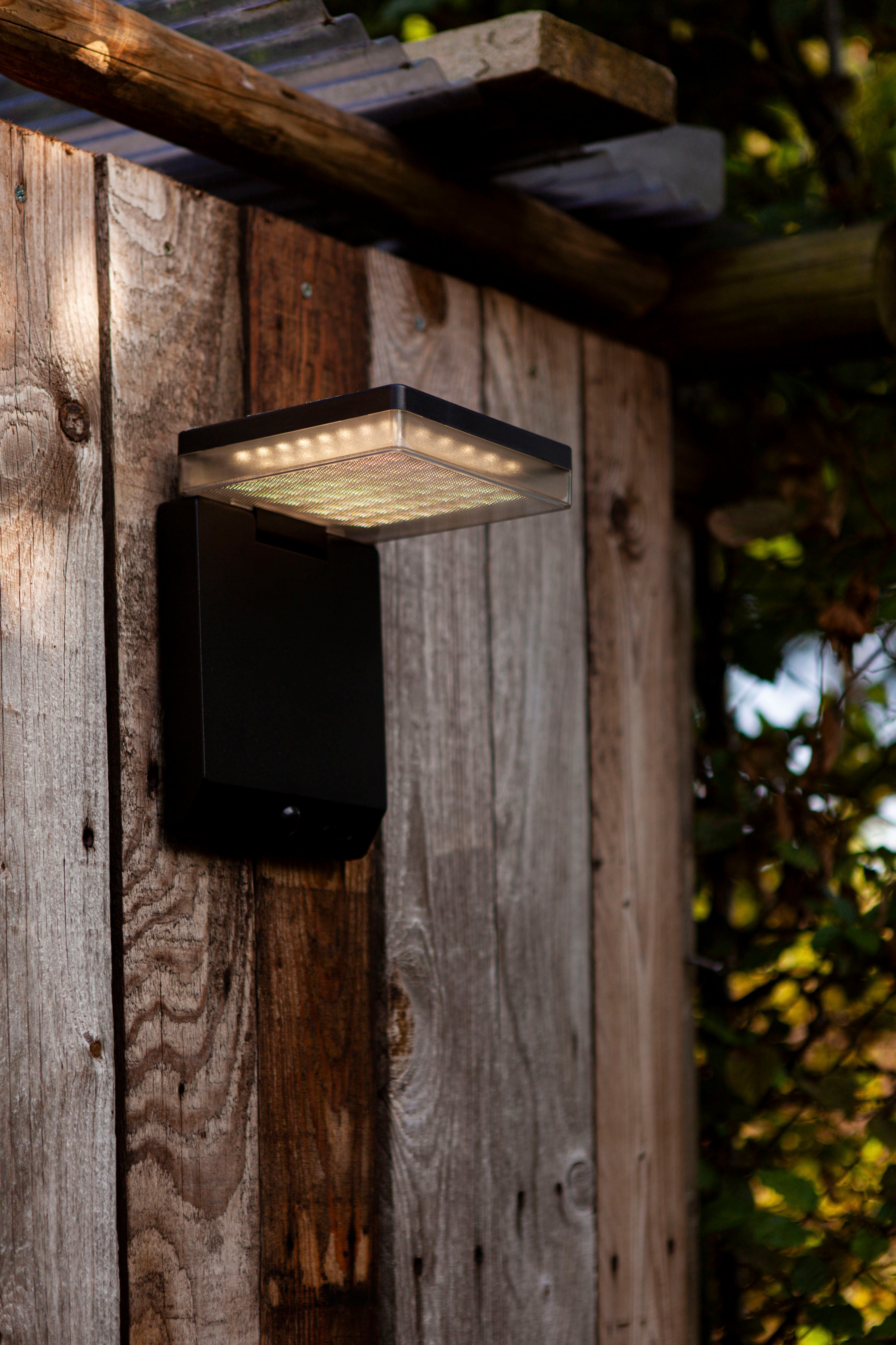 LUTEC LED Solarleuchte »MOZE«, Leuchtmittel LED-Modul | LED fest integriert, IF DESIGN AWARD WINNER 2022