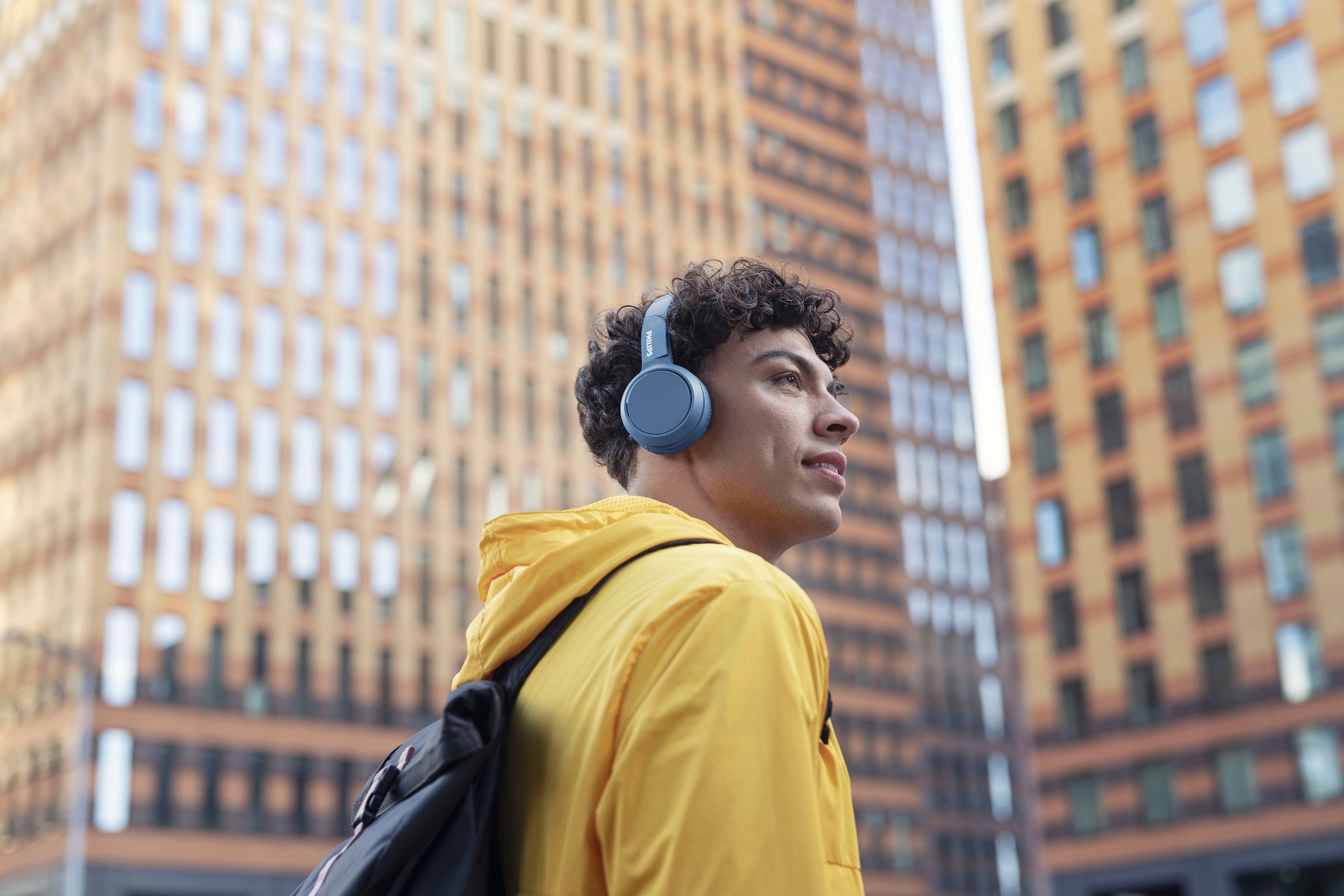 Philips On-Ear-Kopfhörer »TAH4205«, Bluetooth-A2DP Bluetooth-AVRCP Bluetooth-HFP-HSP, integrierte Steuerung für Anrufe und Musik-Geräuschisolierung