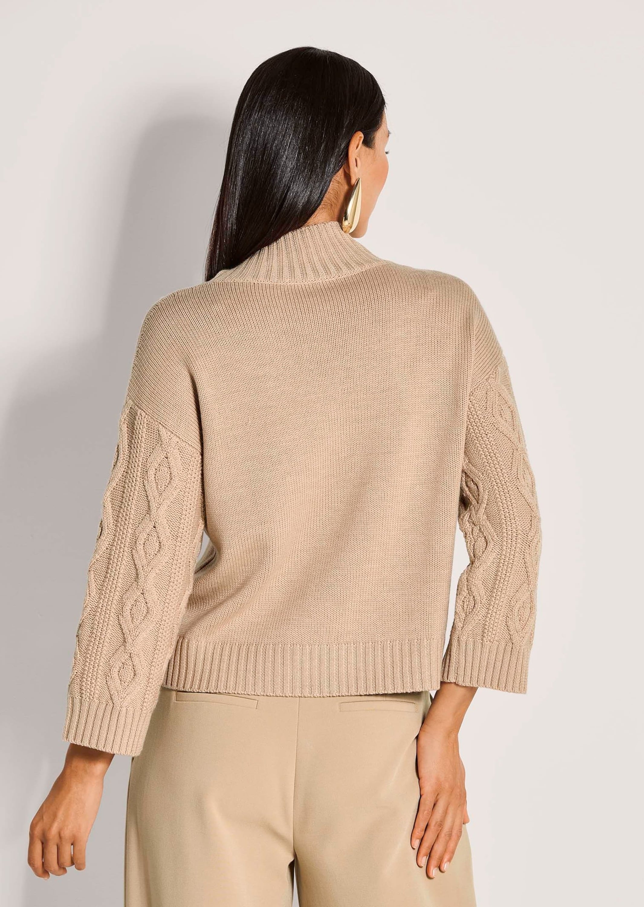 MADELEINE Stehkragenpullover »Strickpullover Eleganter Wollpullover mit Zopfmuster«