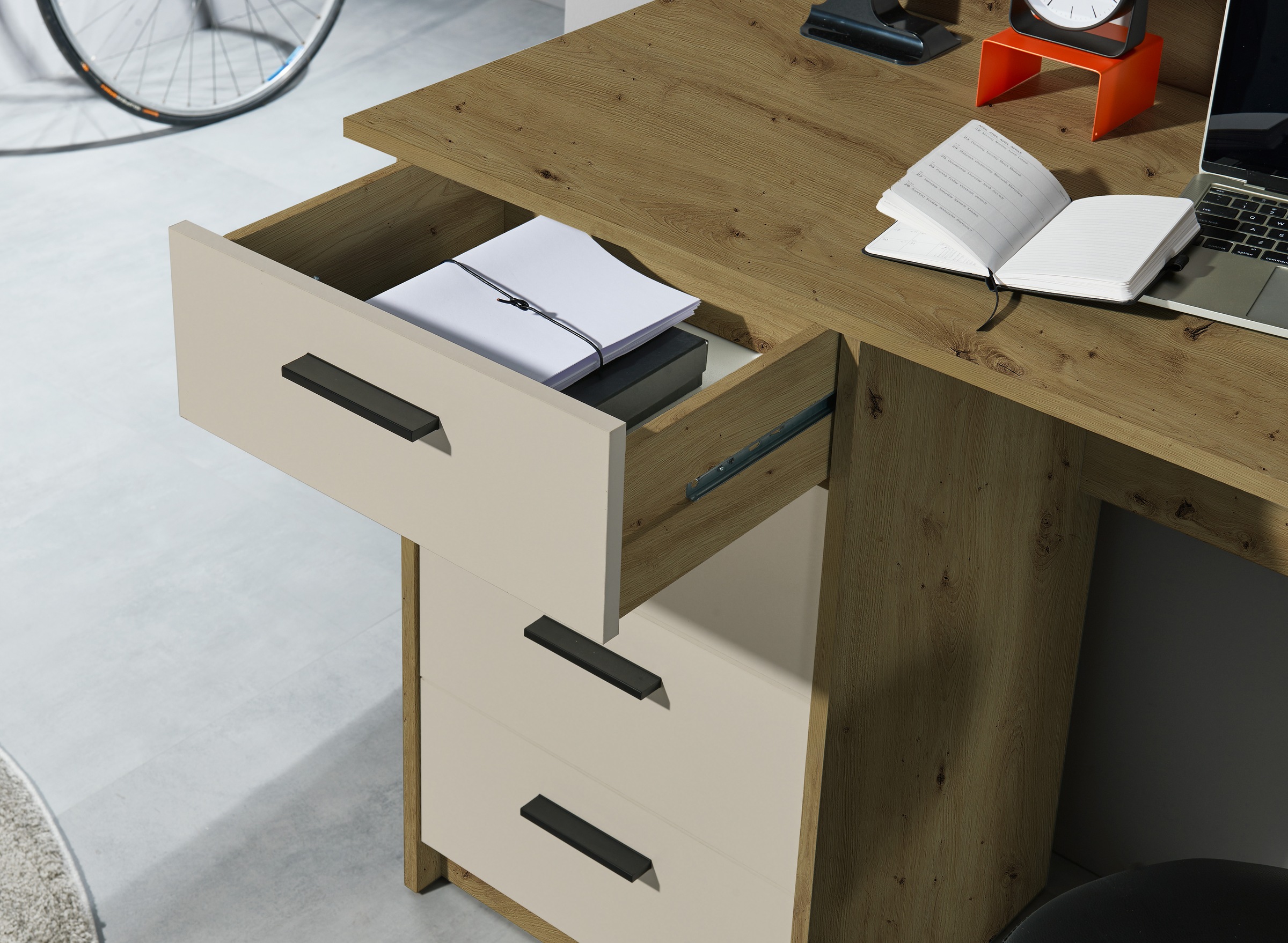 BEGA OFFICE Schreibtisch »Lotta, BxHxT 160x77x50 cm« 1 Stk. tlg.