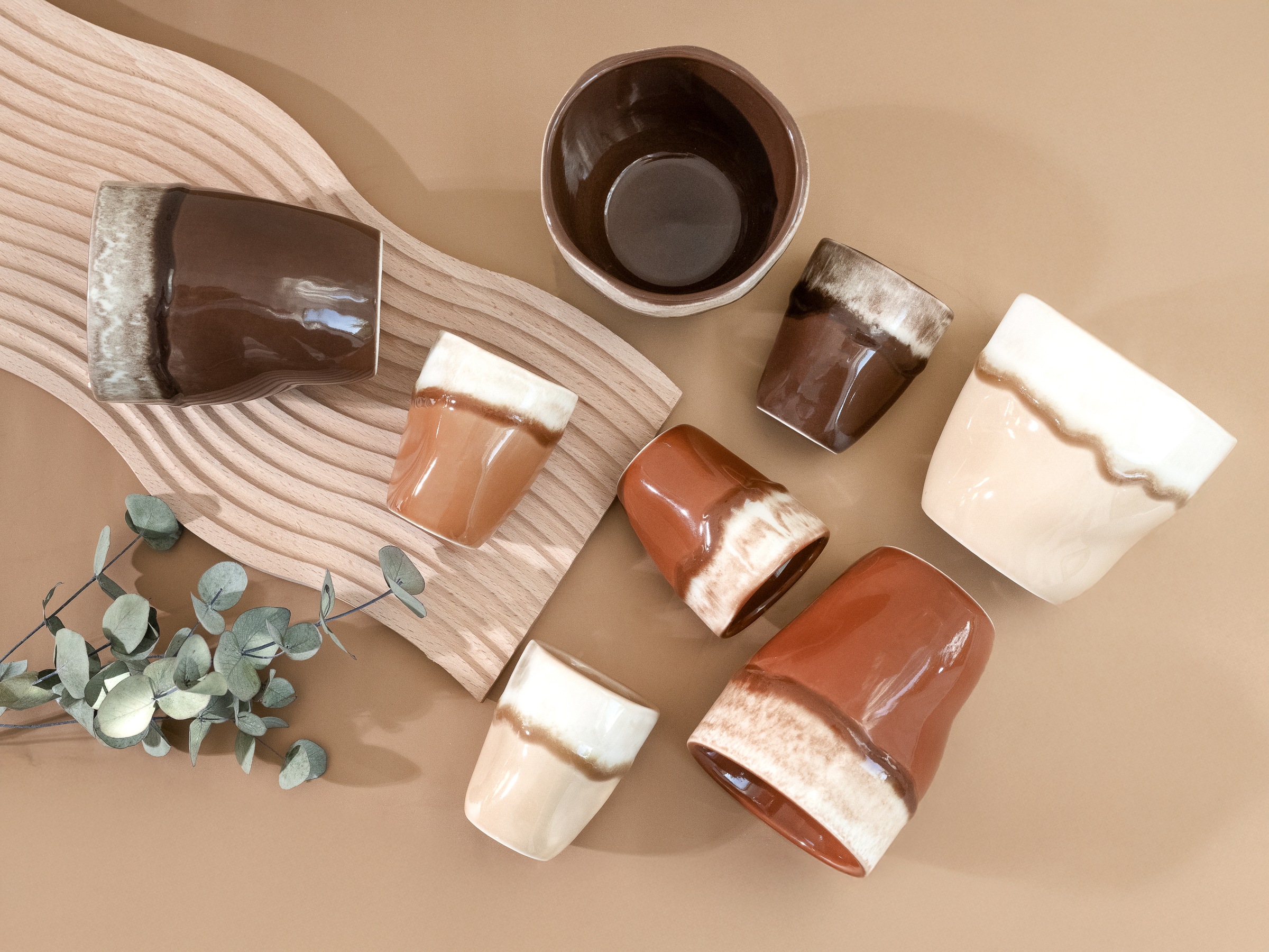 CreaTable Becher »Squeezy Mocha Mousse, Kaffeebecher 4-tlg« Einzigartige Optik, Reaktivglasur