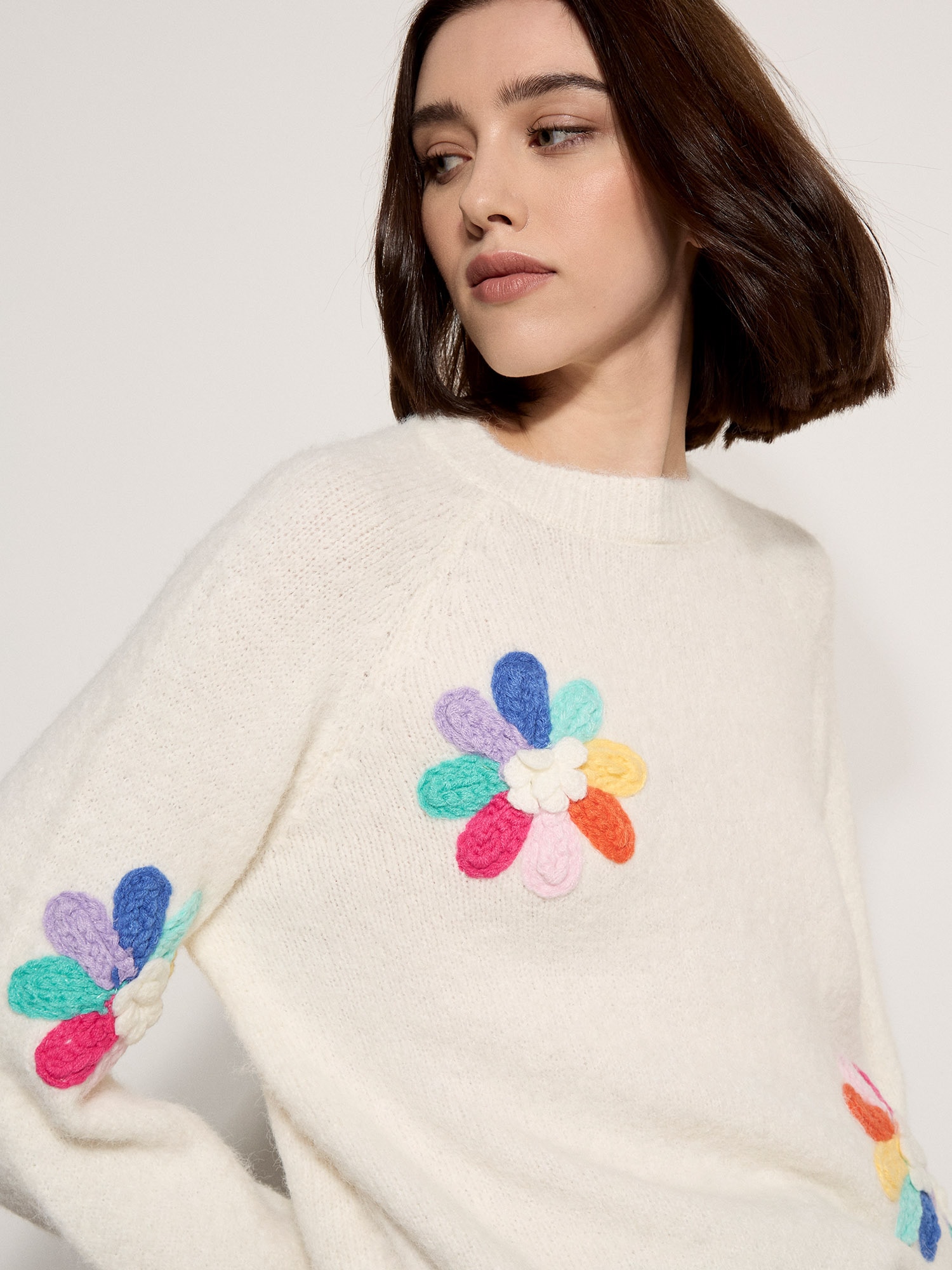 Apricot Strickfleece-Pullover »Strickpullover« mit aufgenähten bunten Blumen