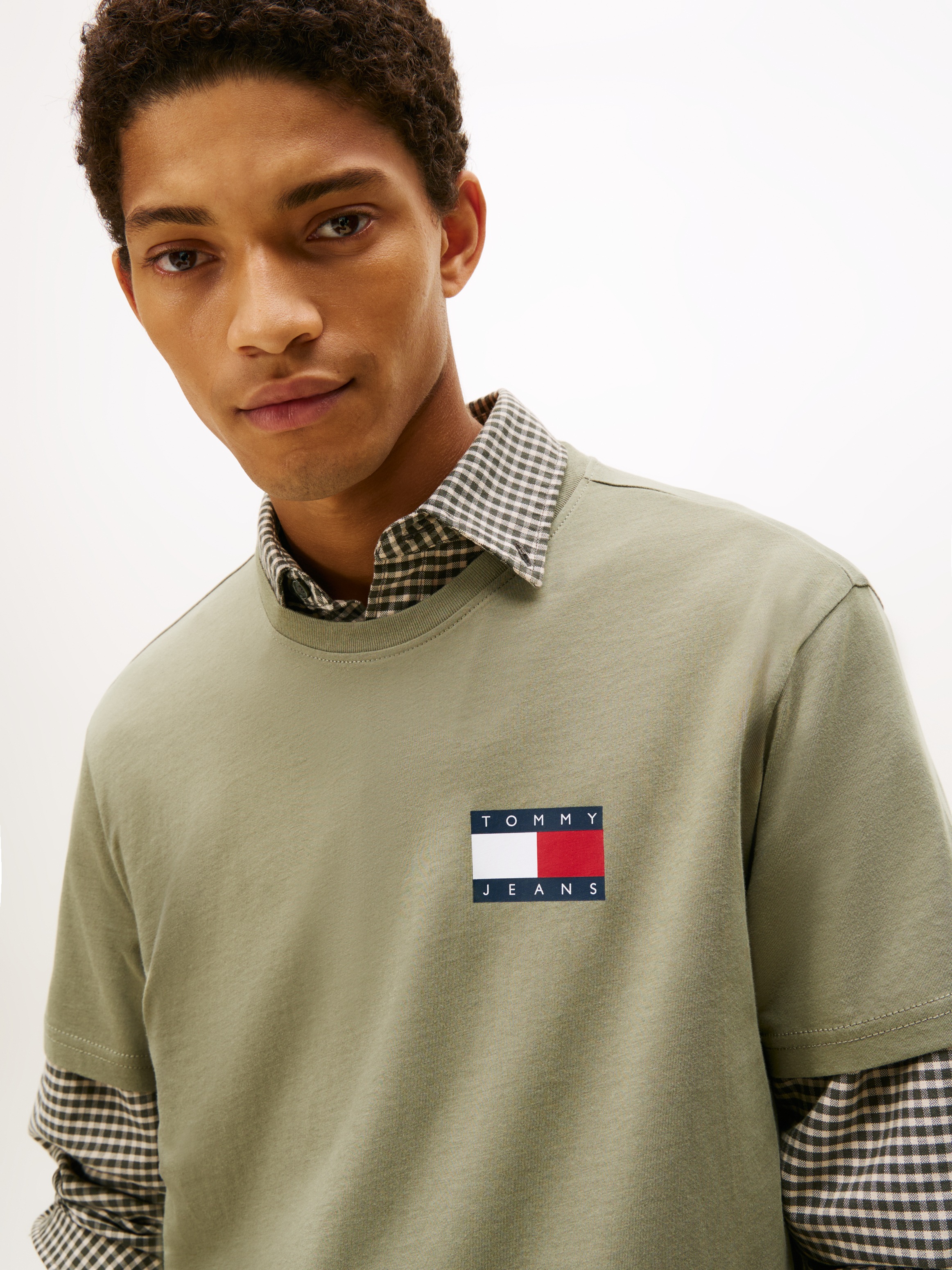 Tommy Jeans T-Shirt "TJM SLIM FIT ESSENTIAL FLAG" Mit Rundhalsausschnitt günstig online kaufen