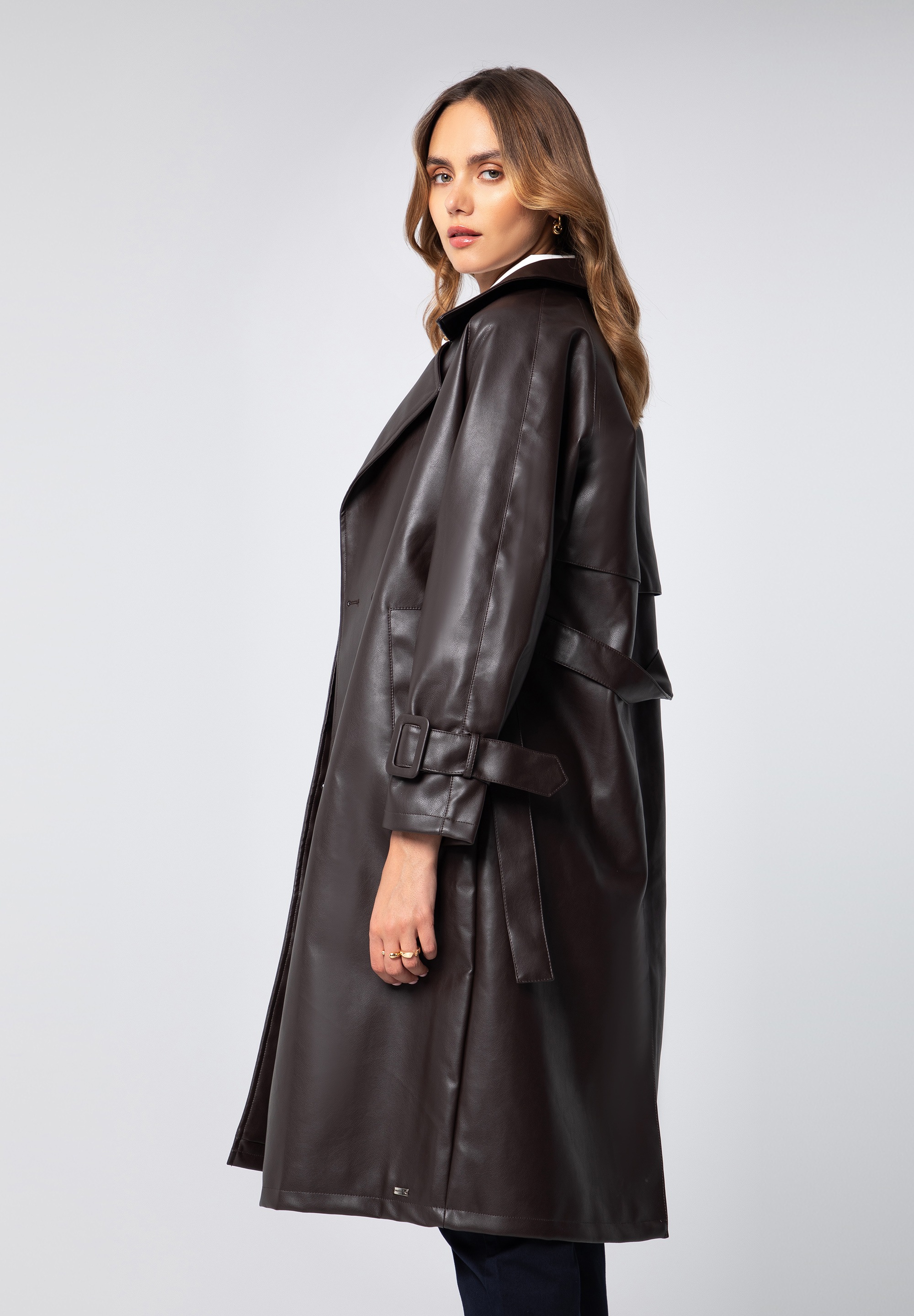 WITTCHEN Langmantel »Modern Classics«, WITTCHEN Zweireihigen Damenmantel aus umweltfreundlichem Leder