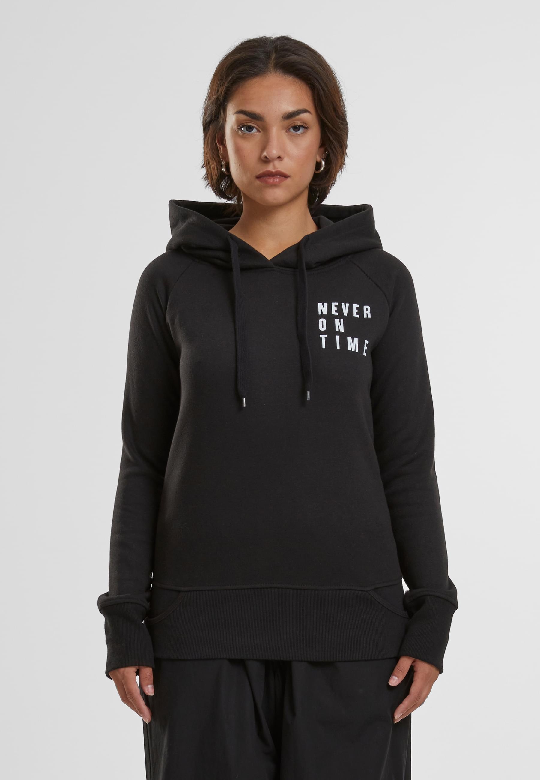 MisterTee Kapuzenpullover »MisterTee Herren Ladies Never On Time Hoody«, (1 tlg.)