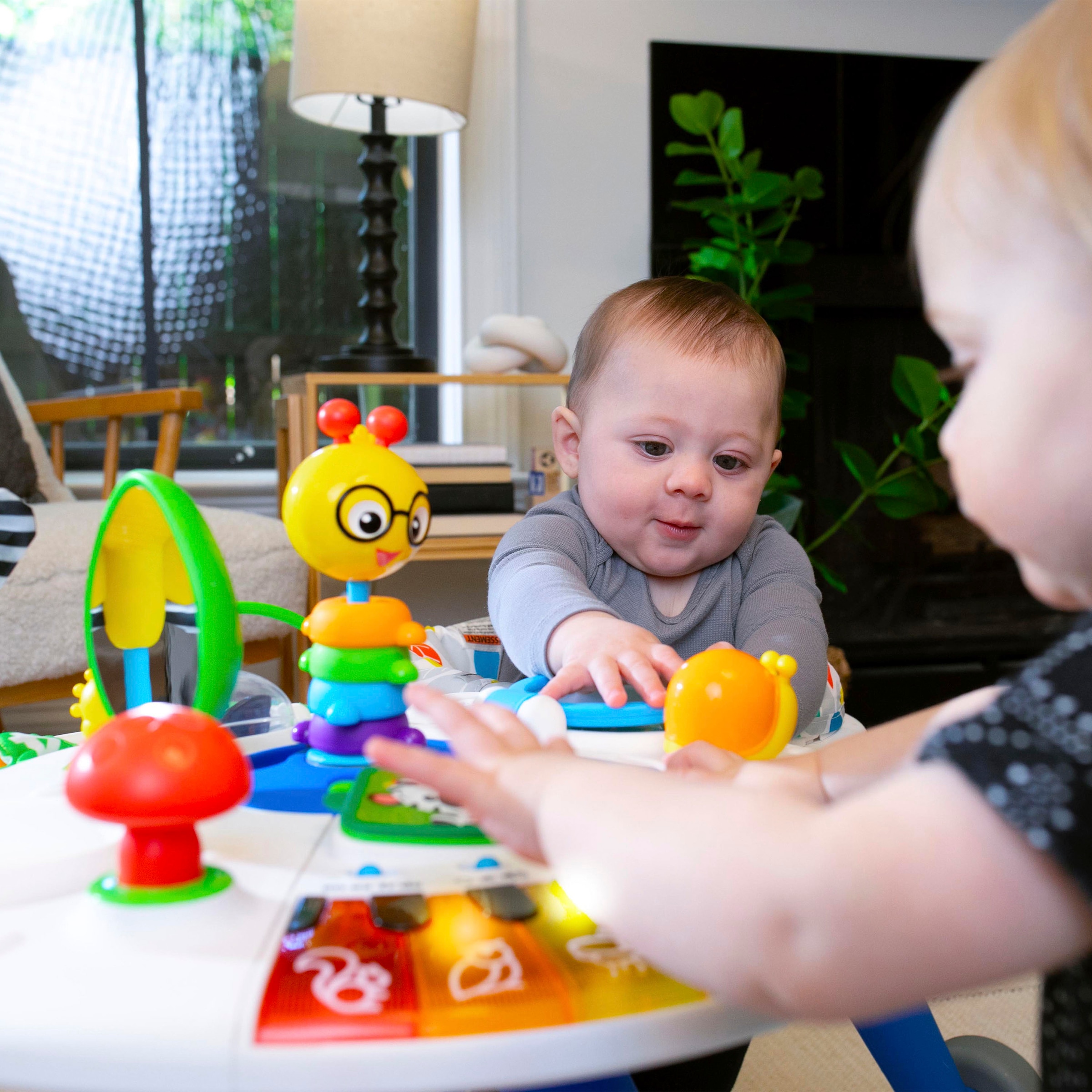 Baby Einstein Spielcenter »Around We Grow«, mit abnehmbarem Sitz; mit Sound