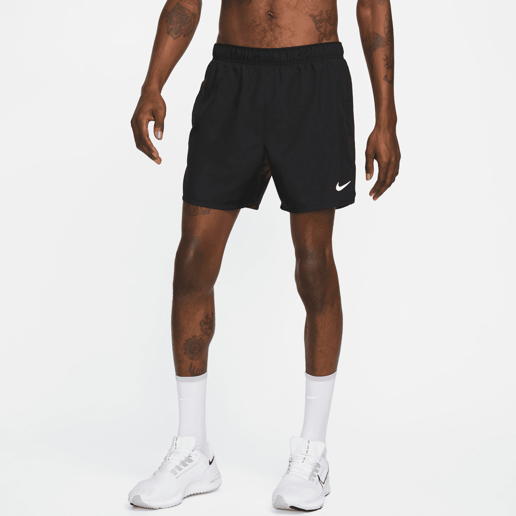Laufshorts NIKE "DRI-FIT CHALLENGER MENS 5" BRIEF-LI", Herren, Gr. S, N-Gr, schwarz (schwarz, schwarz, schwarz, reflective silv), Obermaterial: 100% Polyester. Futter: 92% Polyester, 8% Elasthan, Hosen 3