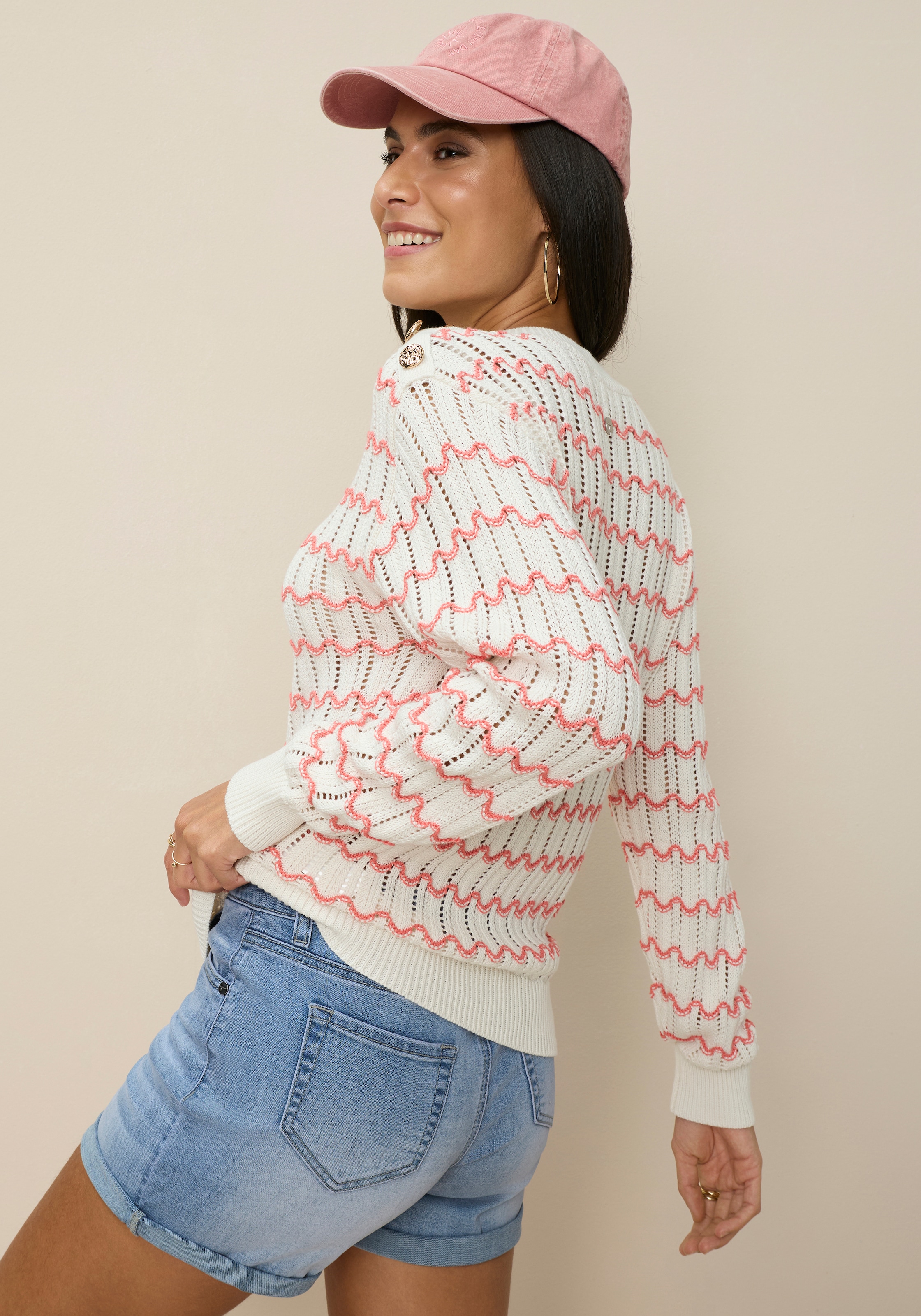 Tamaris Rundhalspullover weiches Strickmaterial, elastische Qualität, lässige Passform