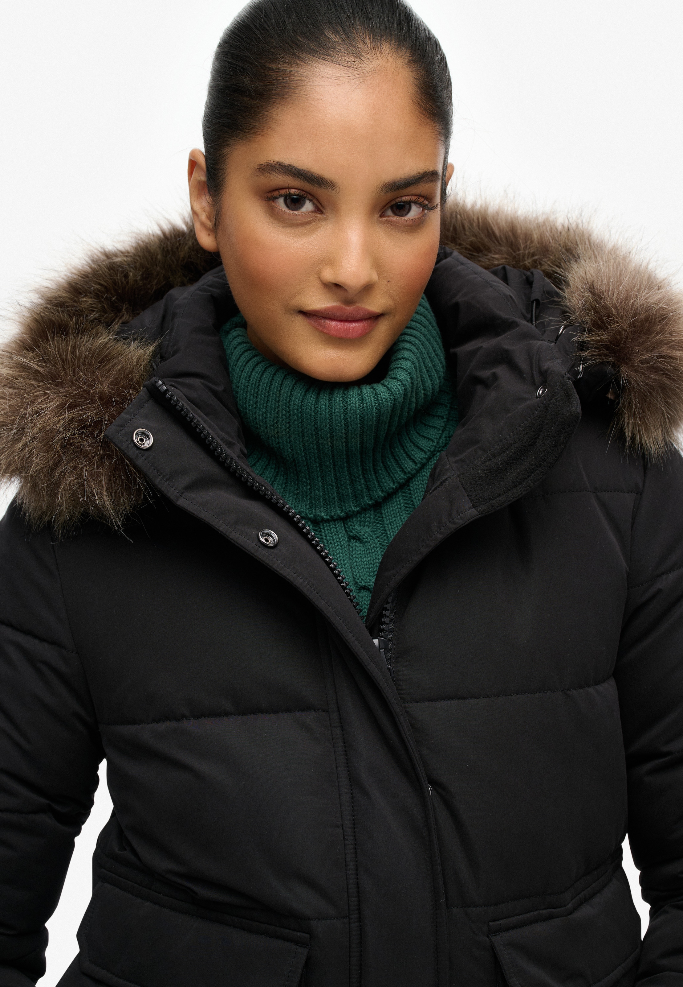 Superdry Steppjacke »EVEREST ELLA BOMBER« mit Kapuze Kunstfaser, regular fit