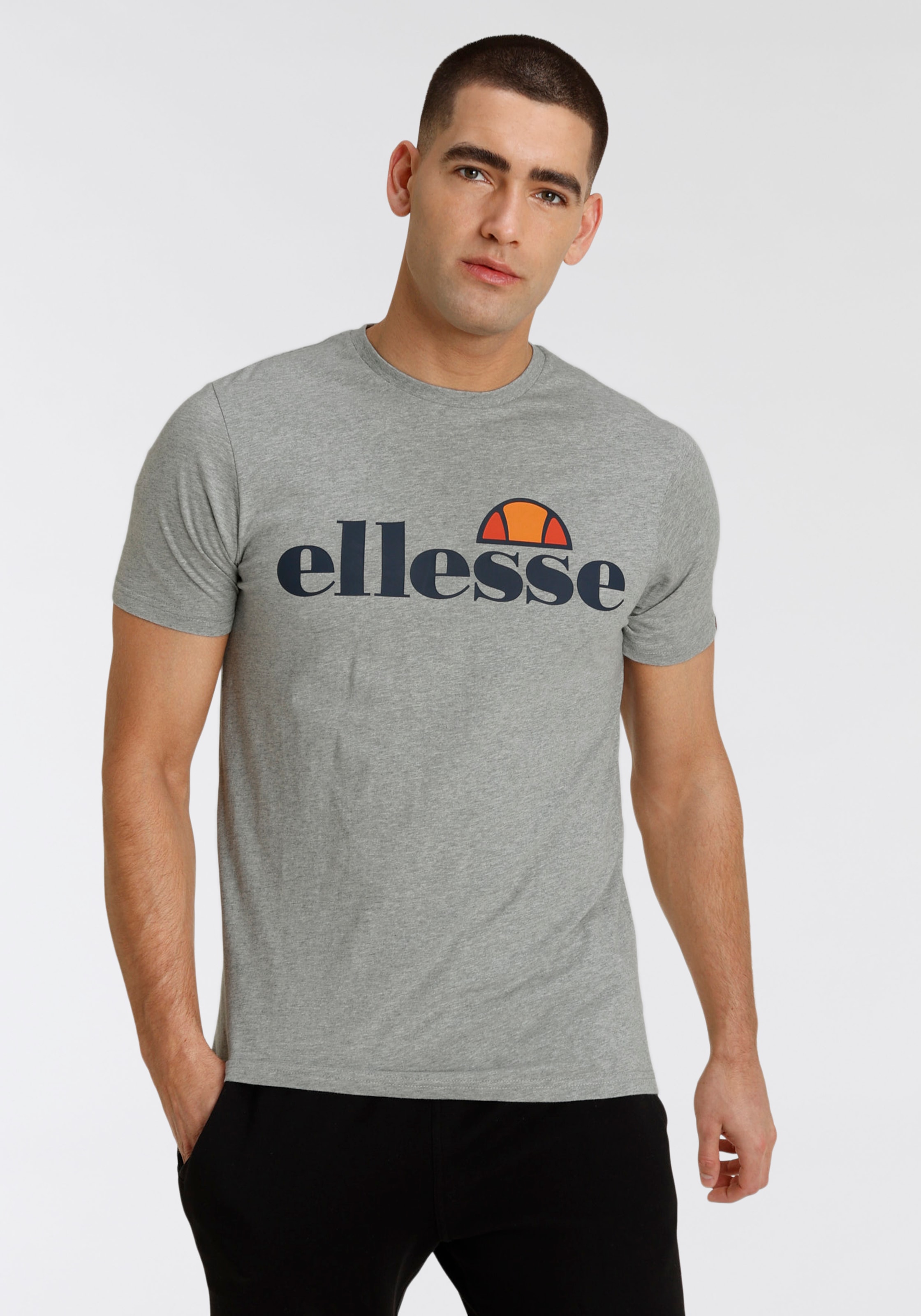 Ellesse T-Shirt "SL PRADO TEE" mit Logodruck, Kurzarm, schmale Basic-Passform, hüftlange Schnittform