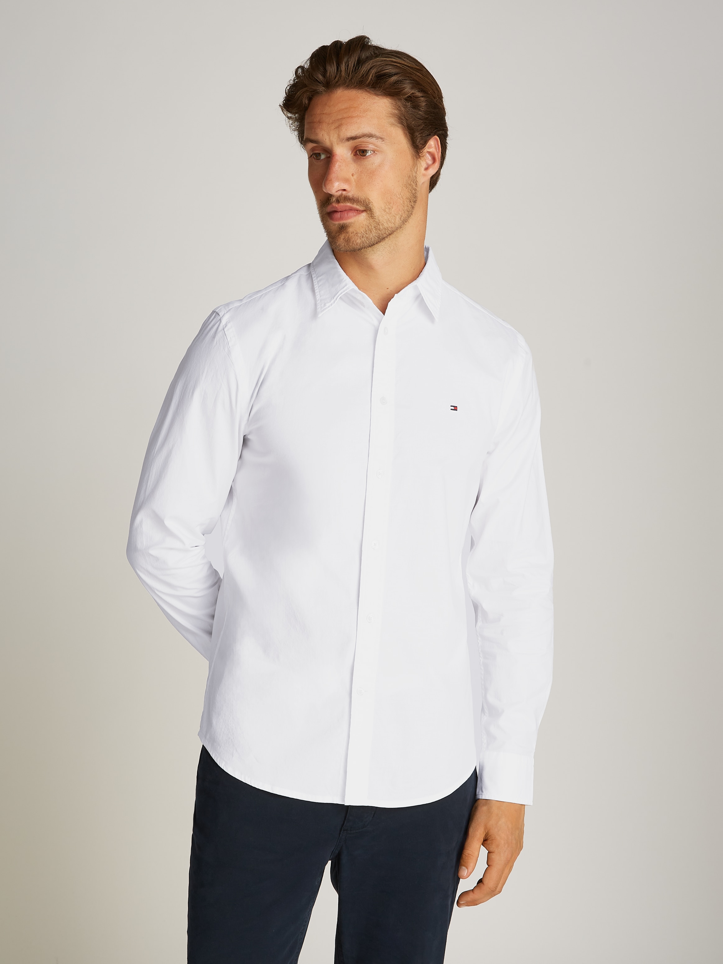 Tommy Hilfiger Businesshemd »FLEX POPLIN KENT COLLAR SF SHIRT«, mit Logostickerei