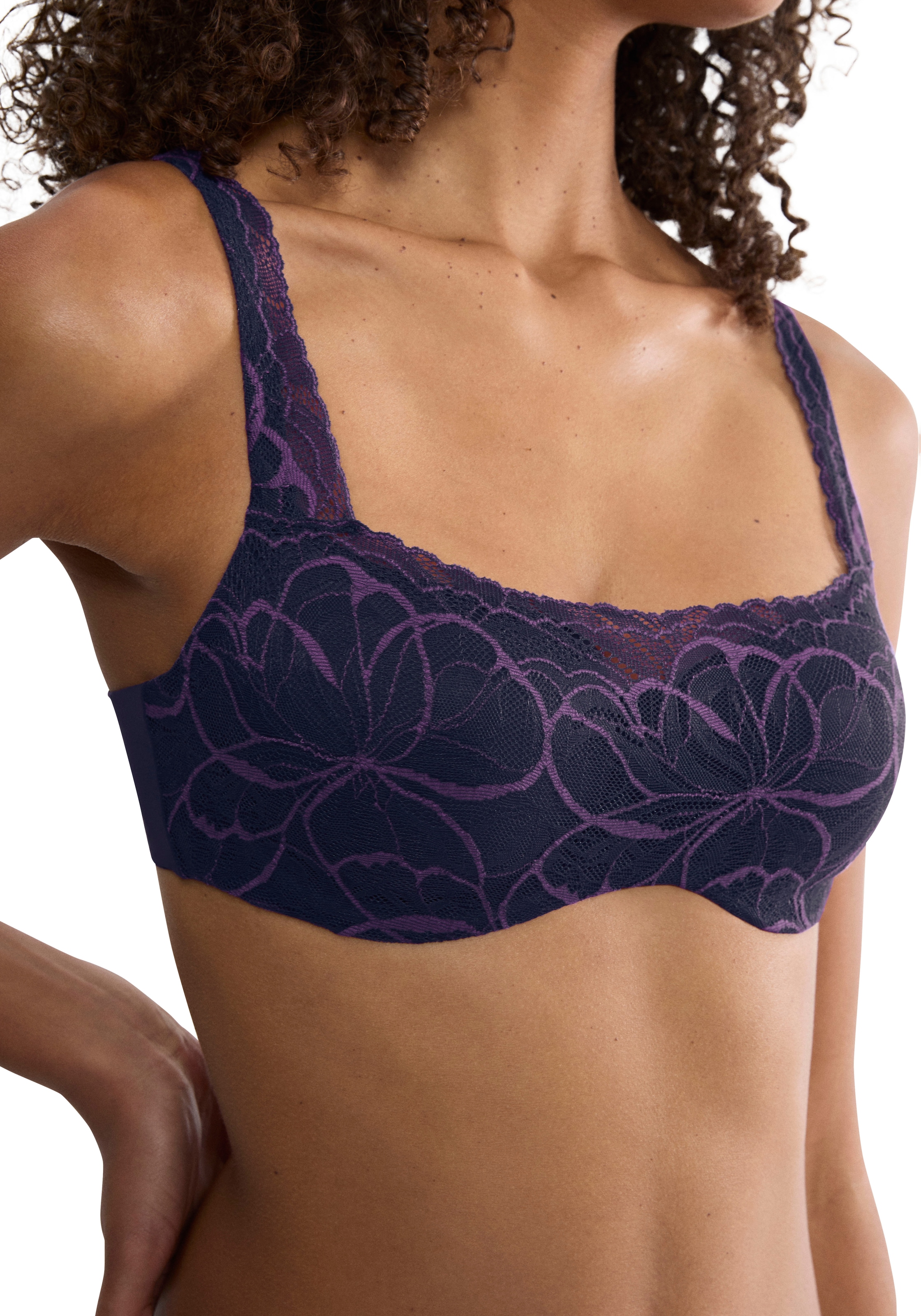 Triumph Balconette-BH »Body Make-Up Illusion Lace« Komfort Bügel, gepolstert, weiche Spitze