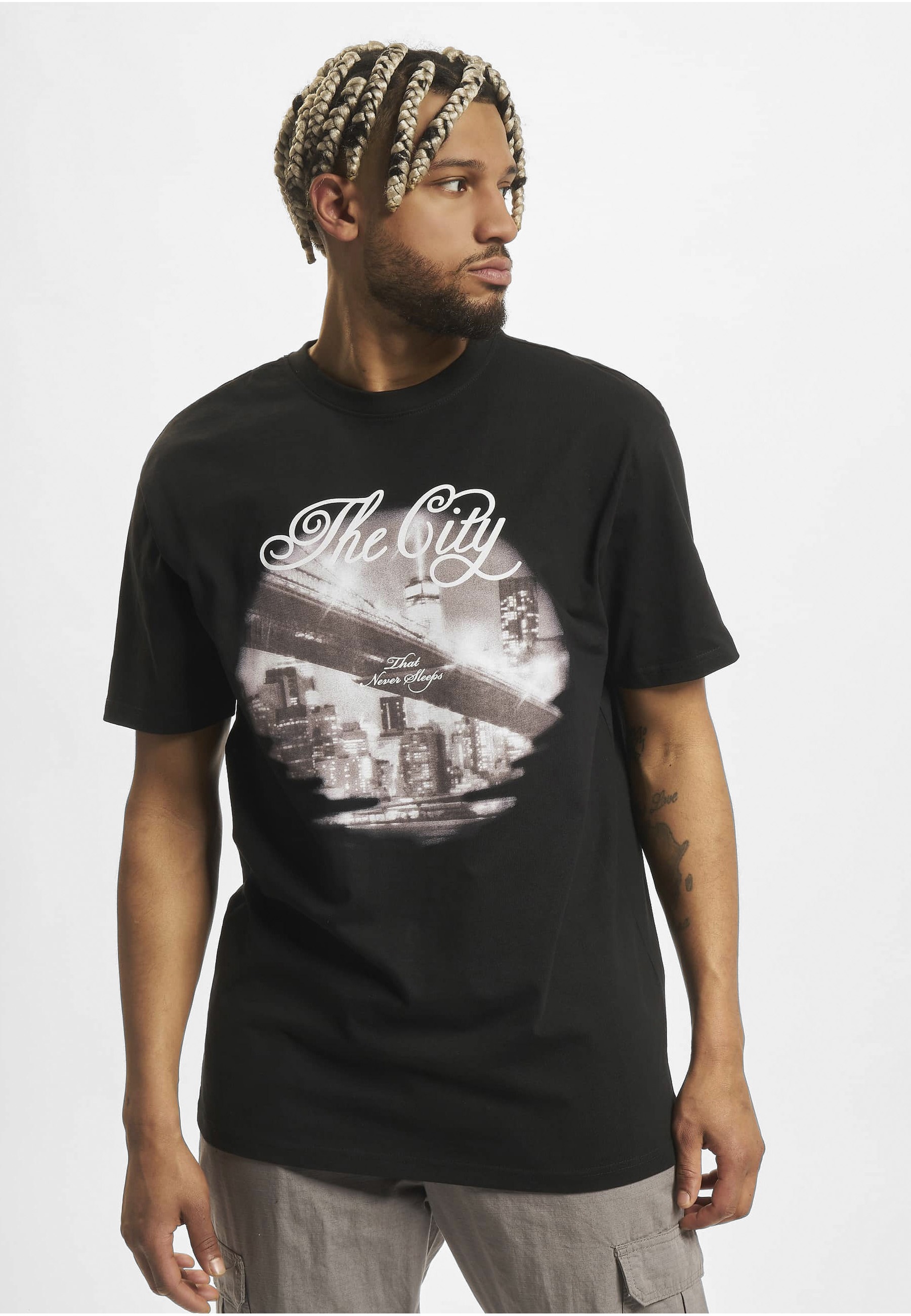 Upscale by Mister Tee Kurzarmshirt »Upscale by Mister Tee Herren The City Oversize Tee« 1 Stk.