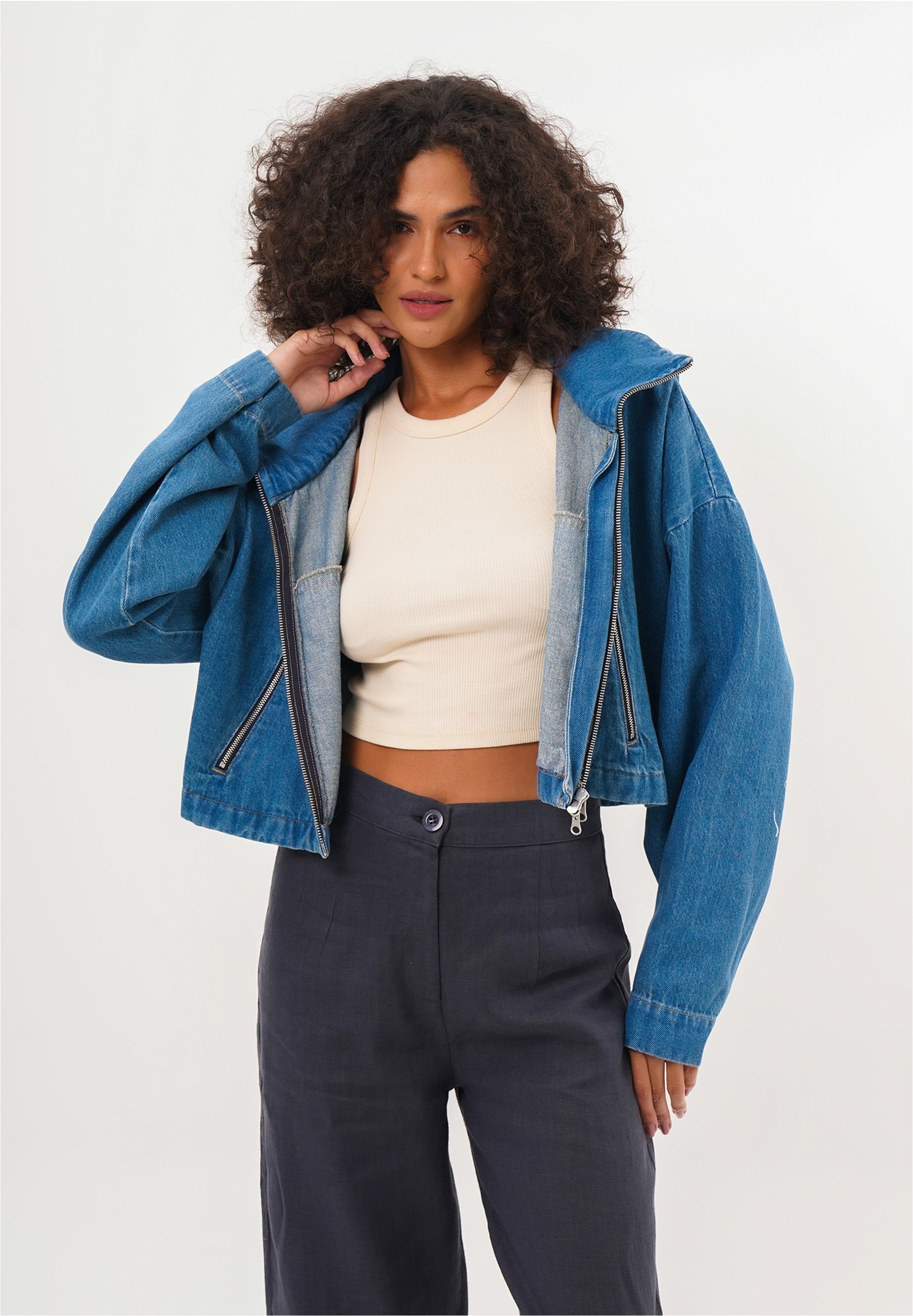 freshlions Jeansjacke »Juliana«, im kuscheligen Design mit Kapuze