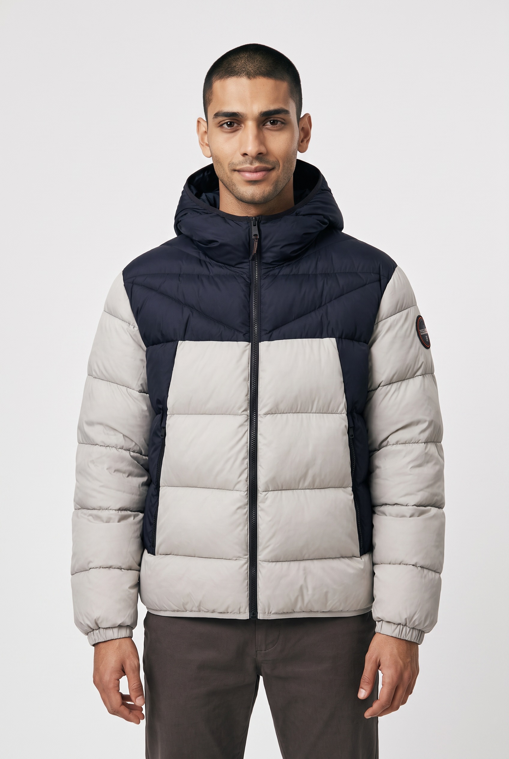 Napapijri Steppjacke »A-MOLVENO HOOD« Langarm-Design, mit Eingrifftaschen und Innentasche
