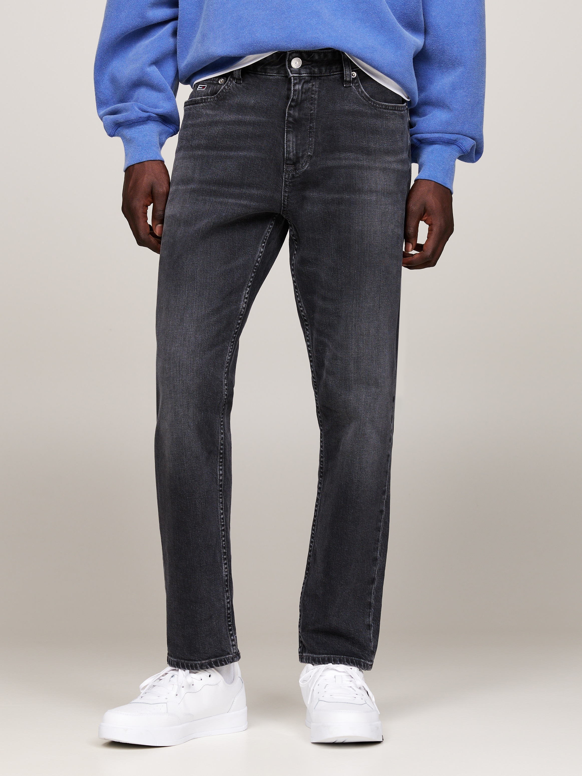 Tommy Jeans Regular-fit-Jeans "DAD JEAN RGLR TPRD" mit Logoprägung günstig online kaufen