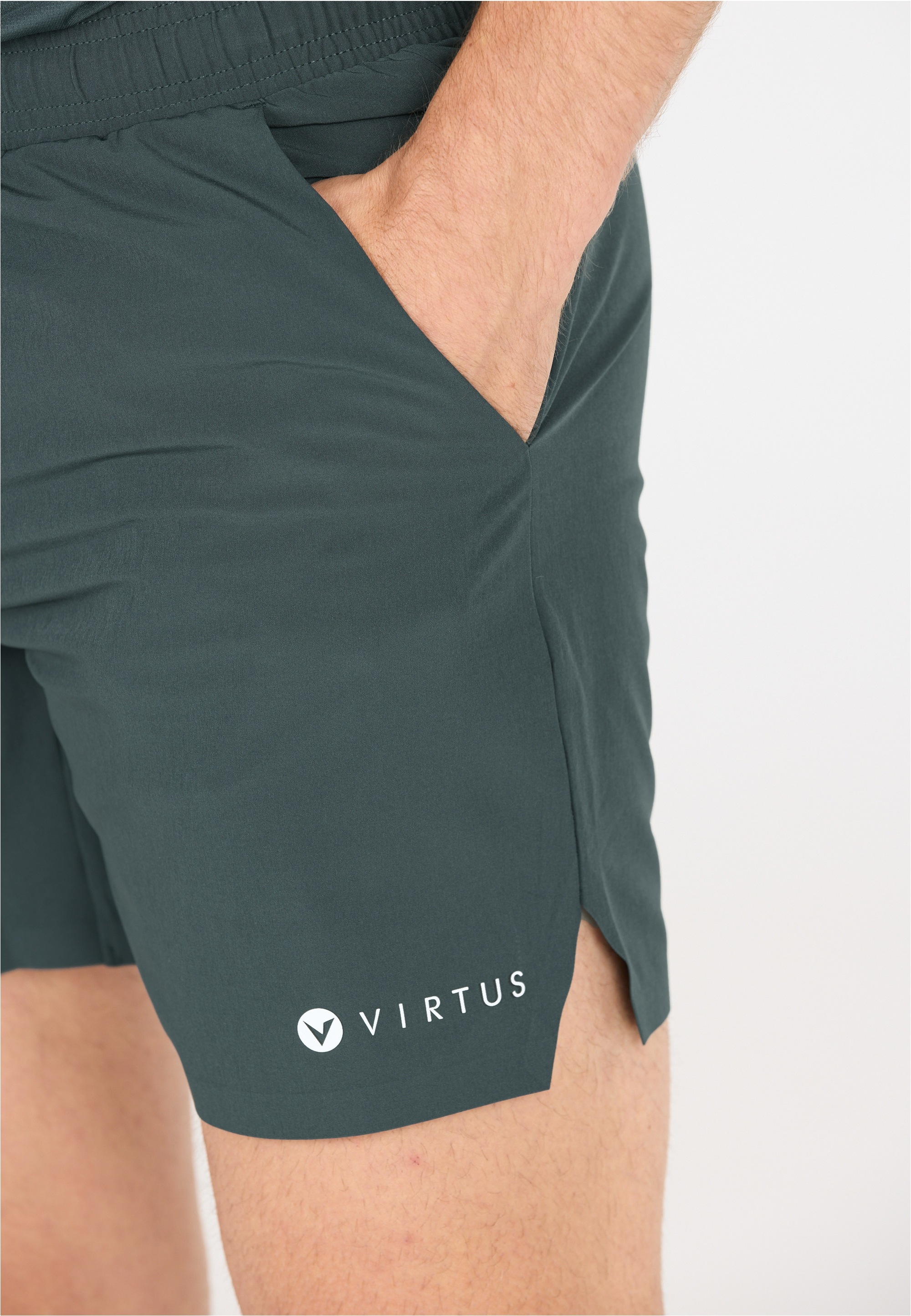 Virtus Shorts »Berk«, mit Quick-Dry-Funktion
